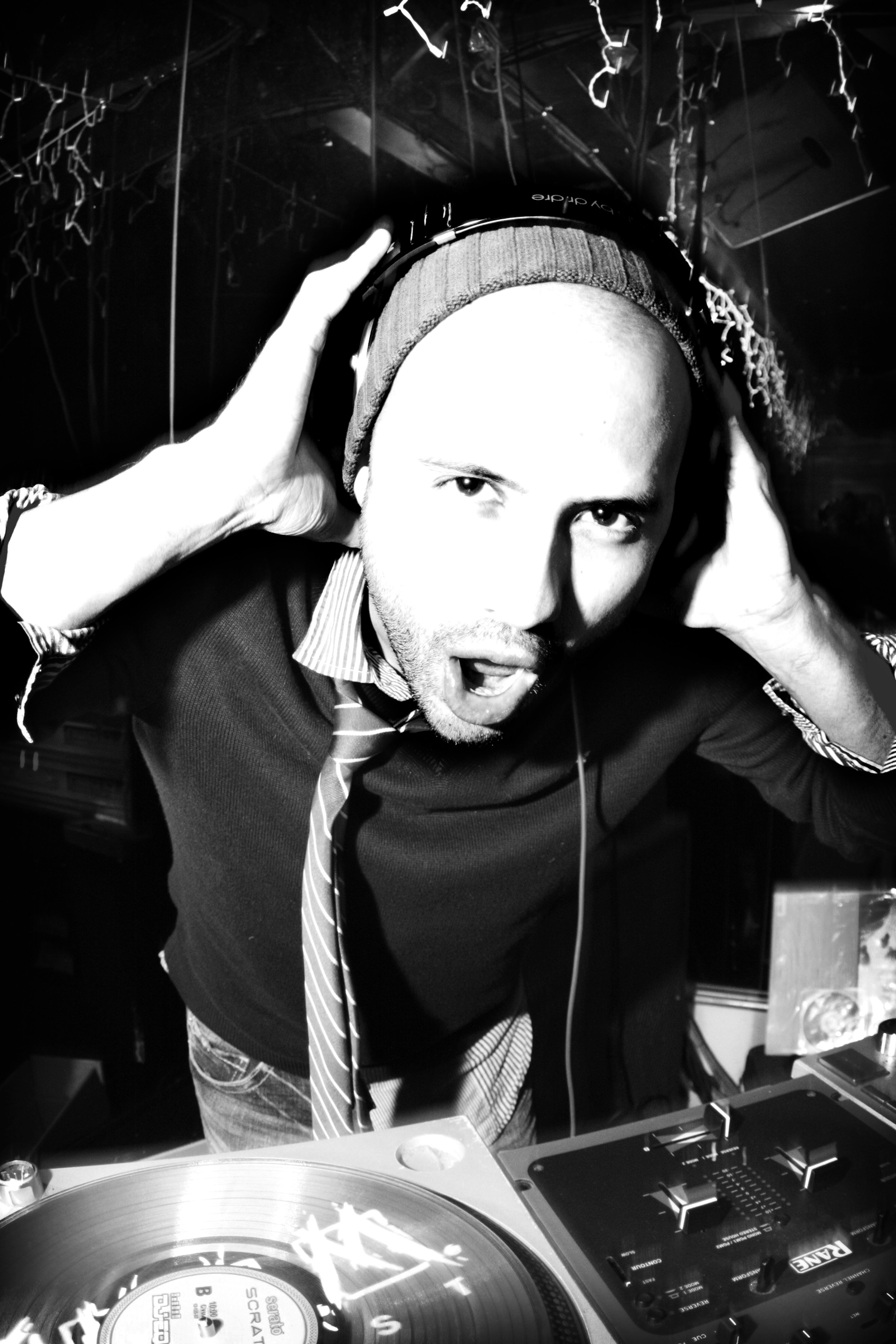 DJ EQ