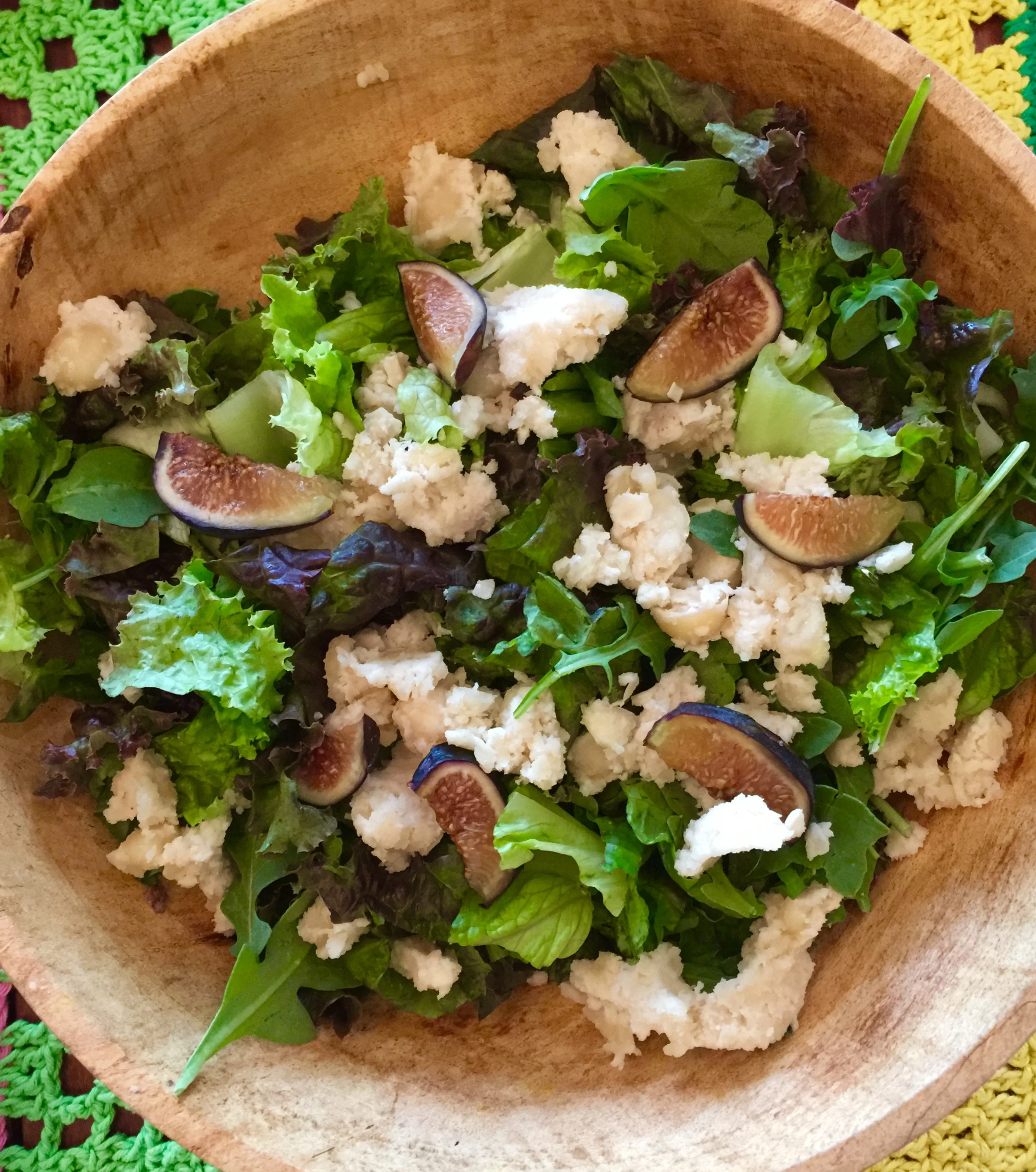 Figs And Arugula Salad with Vegan Cheese