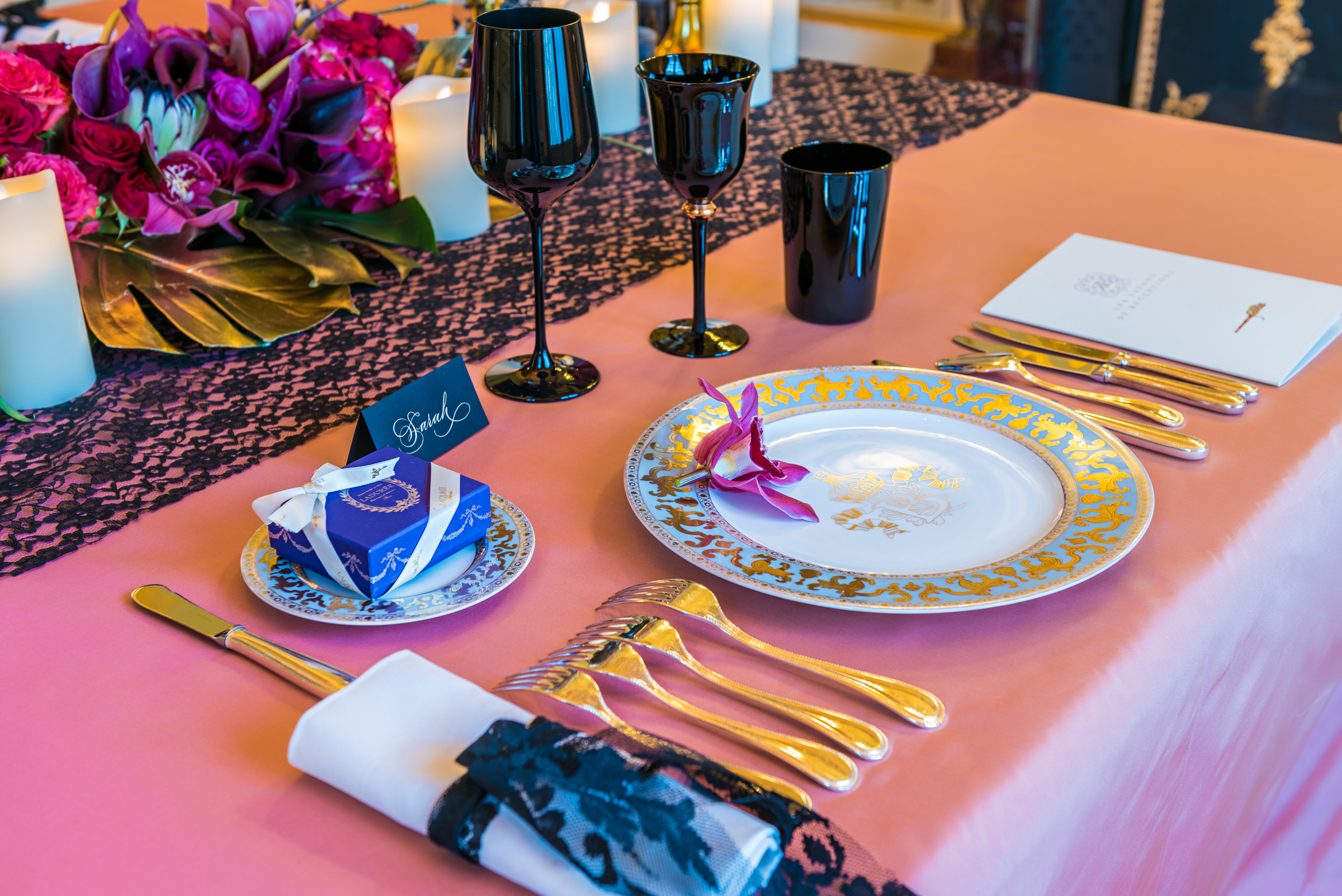 Kiss Me In Paris Photography