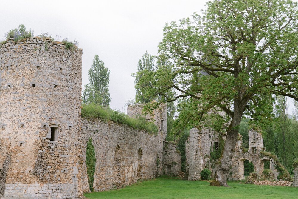 chateau_du_vivier_Destination_wedding_france_english_speaking_Bridal_makeup_artist_onorina_jomir_beauty (14.3)