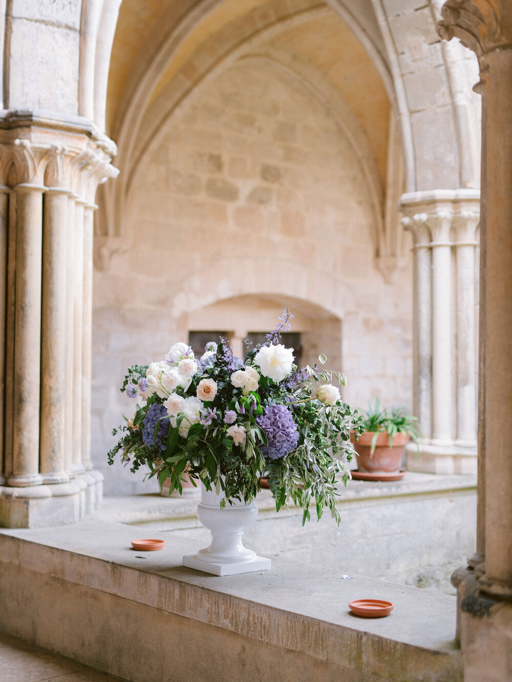 chateau_du_vivier_Destination_wedding_france_english_speaking_Bridal_makeup_artist_onorina_jomir_beauty (14.13)