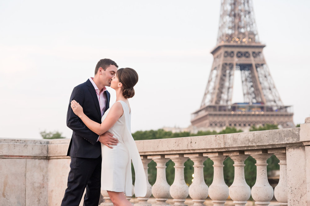 Kiss Me in Paris Photography