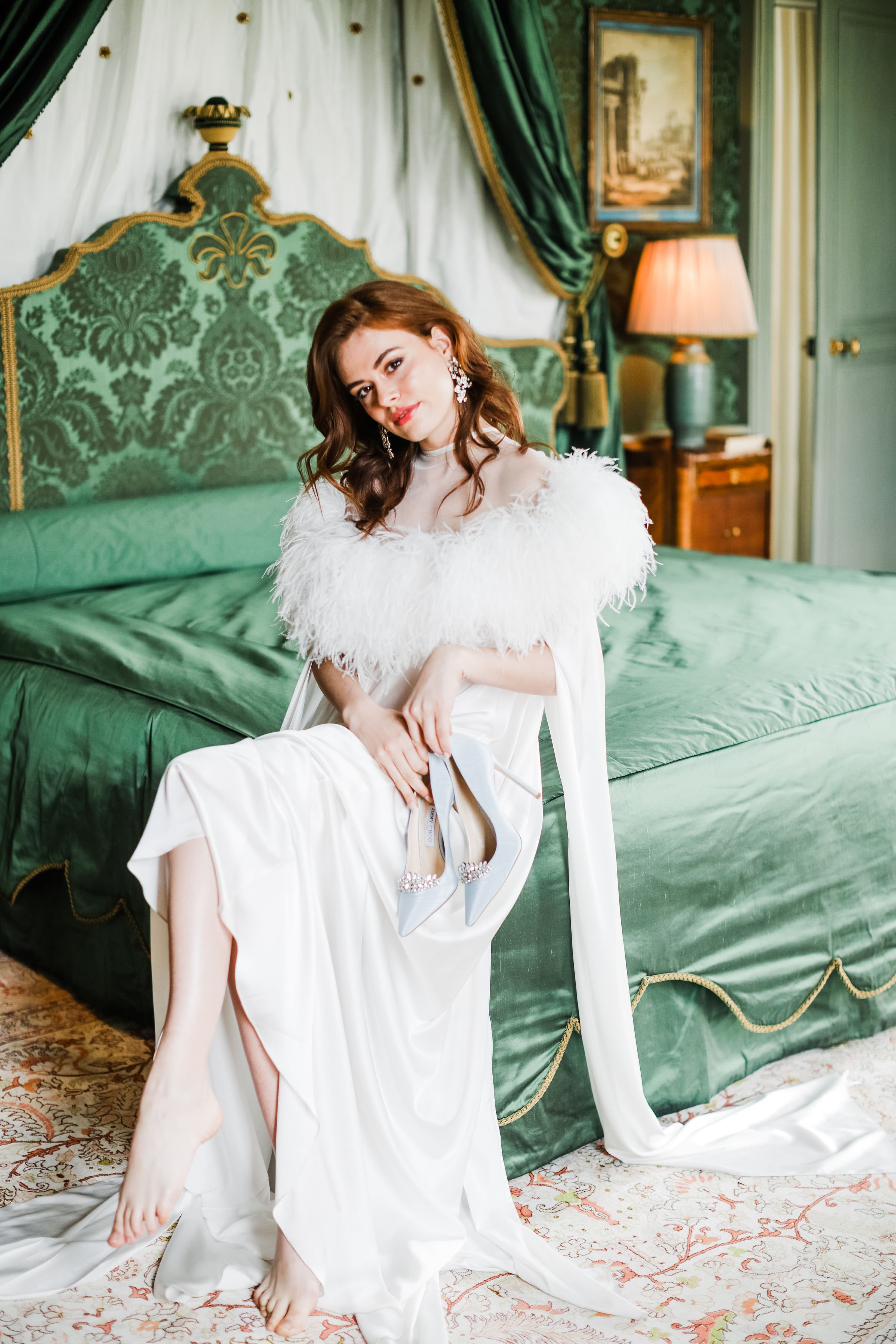  Boudoir makeup and hairstyling in Paris, France, by Onorina Jomir Beauty. 