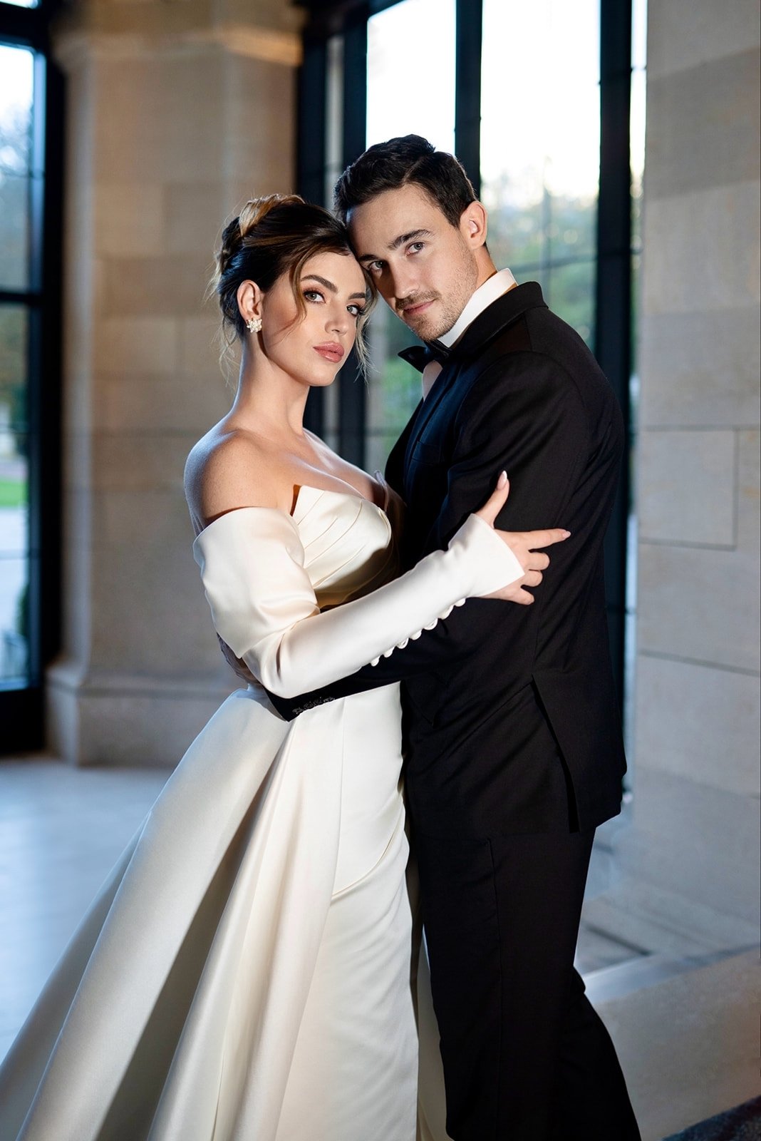 If you are getting married in a Chateau in Paris or anywhere in France, opting for timeless glamour is the way to go!

This means making a statement with a classic, striking look that appears to have come out of a magazine and perfectly suits your fe