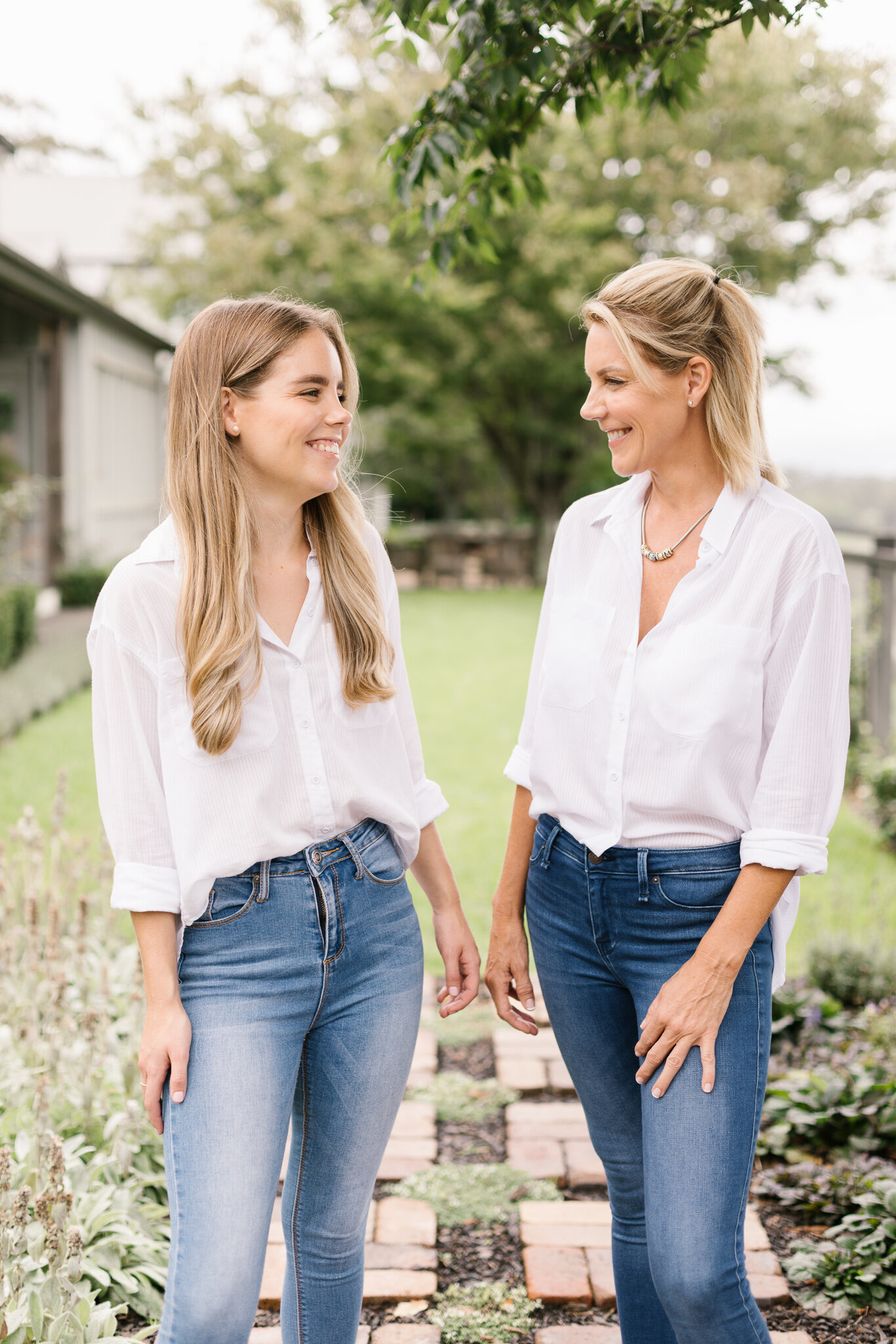 Southern Highlands Portrait Headshots Cafe Commercial Photography Ella Ottaviano 