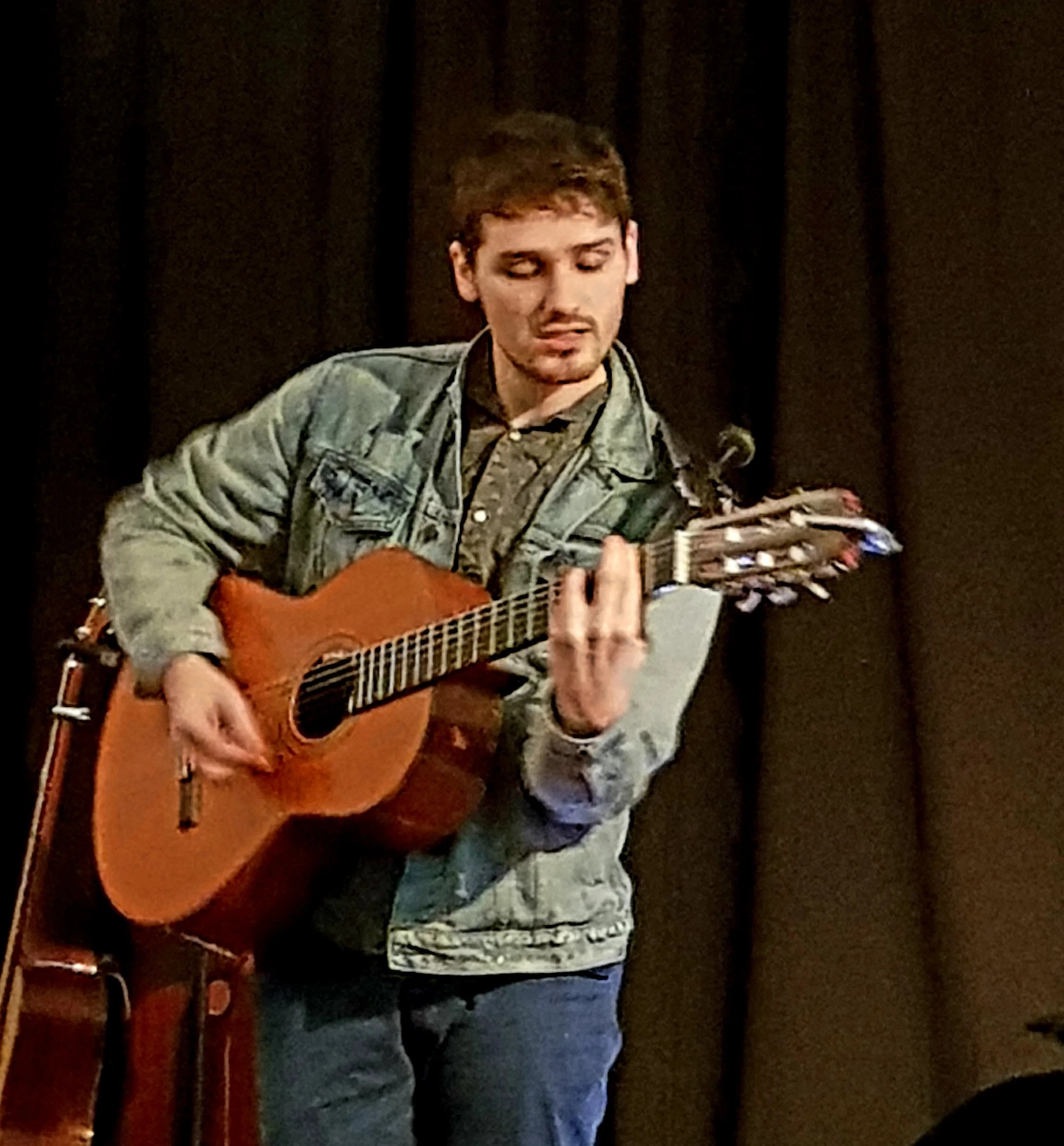 Dom Prag at Bradninch Folk Club, November 2018