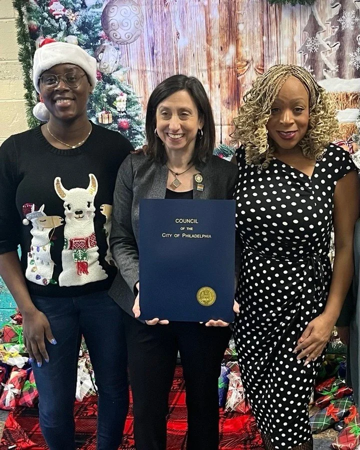 Yesterday, Councilpeople @ruephilacouncil and @councilmemberjg joined guests at Bethesda Project Our Brothers' Place for our annual backpack gift giveaway! During their visit, they presented us with a resolution honoring Hunger and Homelessness Aware
