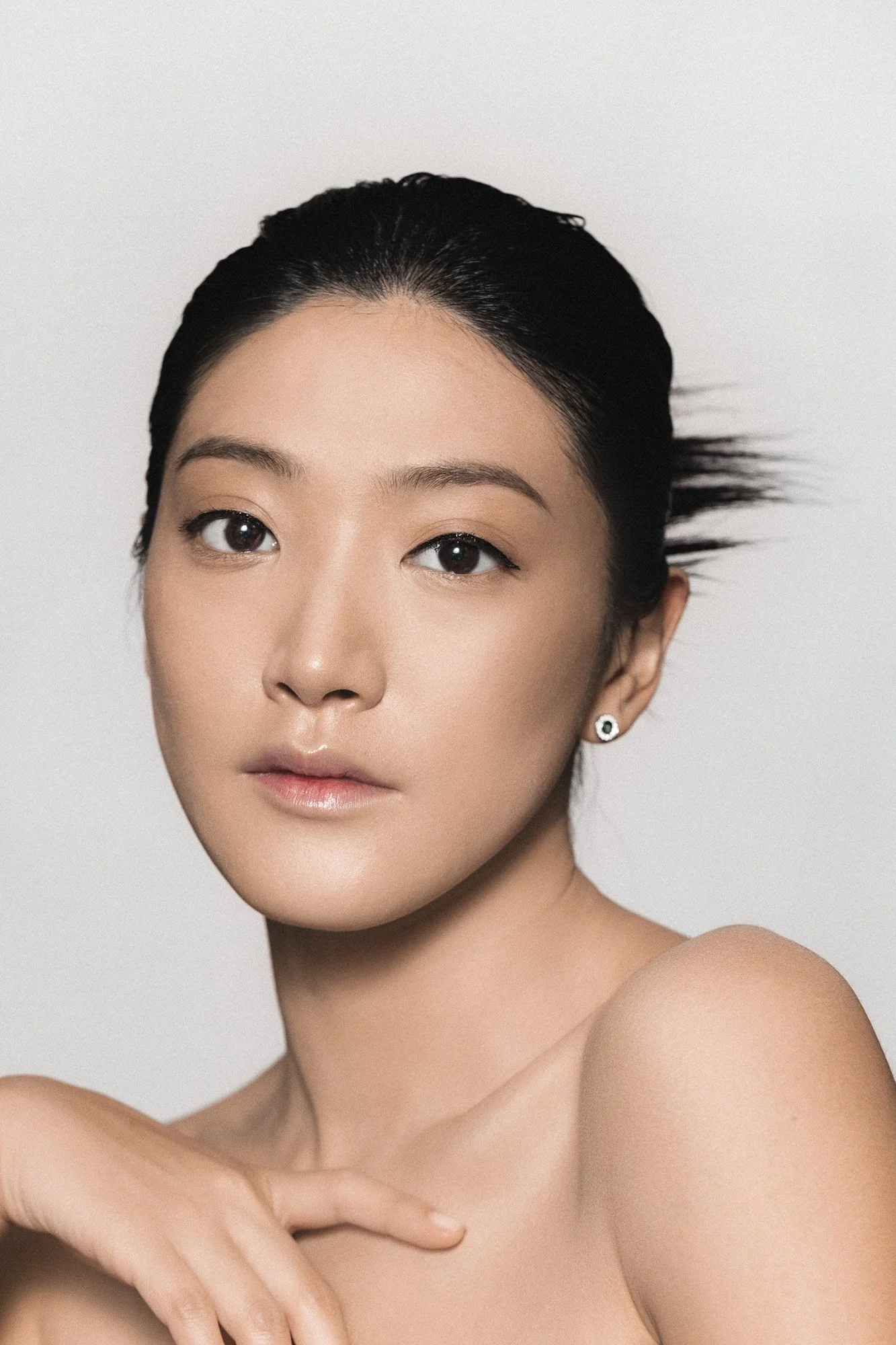 50_armani_wearables_eyes_etklacqueredeyeliner_tavi_3092.jpg