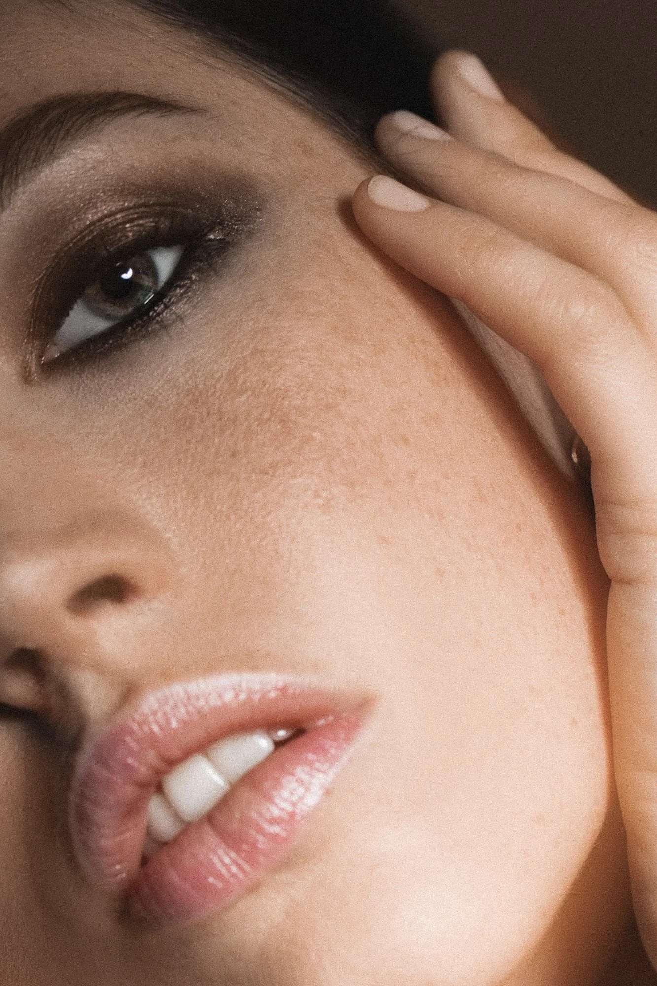 60_armani_wearables_eye_etkstellar_smokeyeye_dorcas_1707.jpg