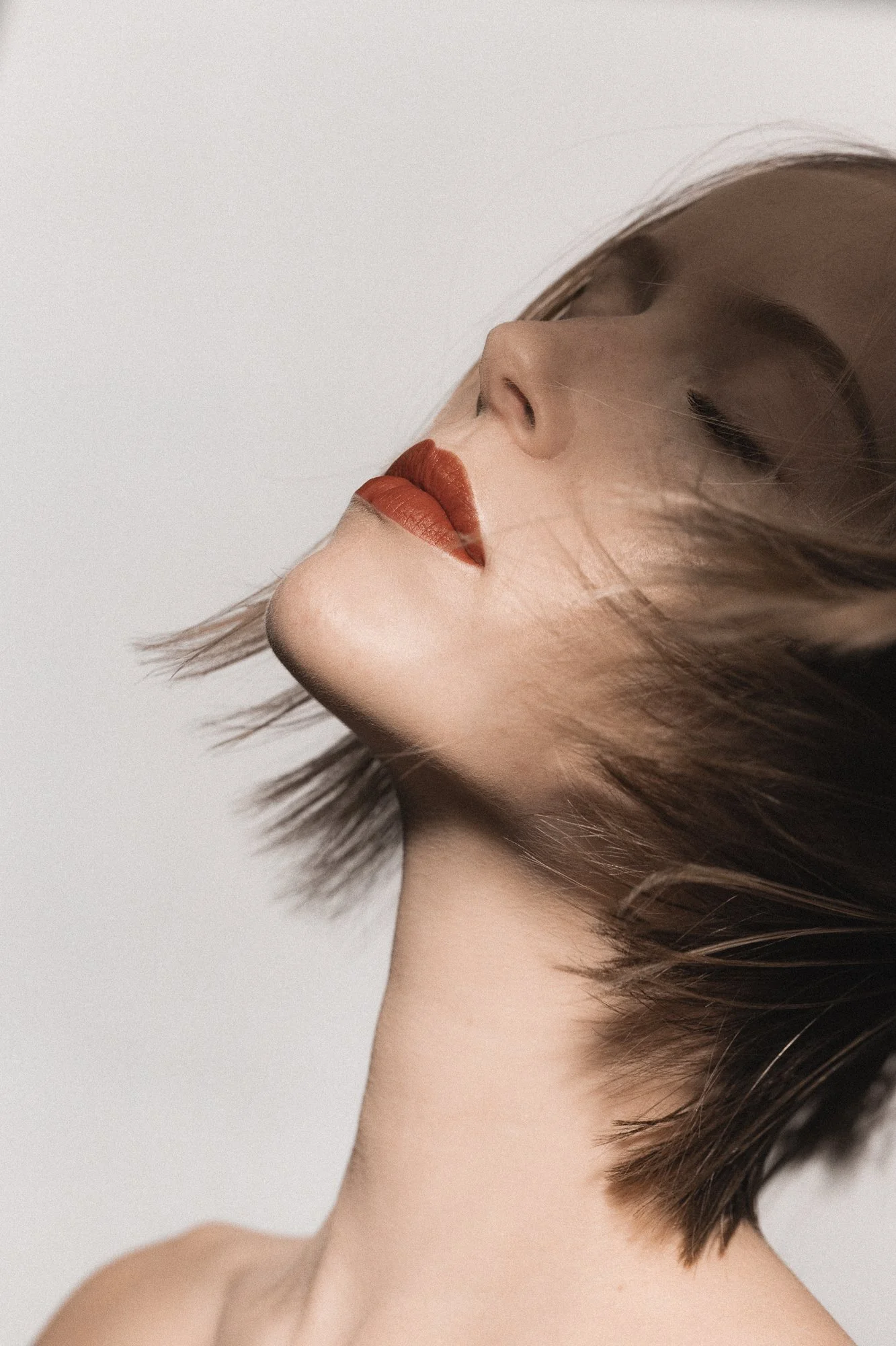 163-208_armani_wearables_lips_lipmaestro_holly_1056.jpg