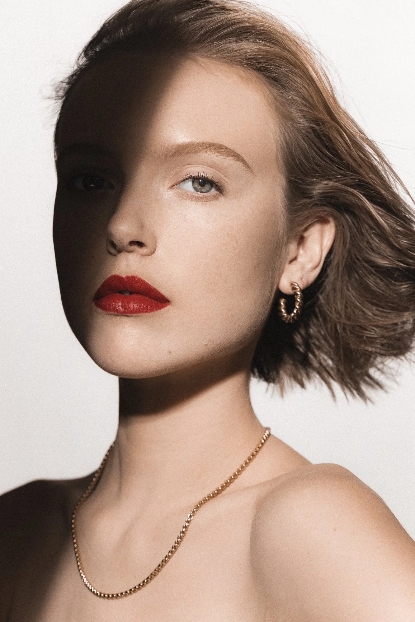 163-415_armani_wearables_lips_lipmaestro_holly_1372.jpg