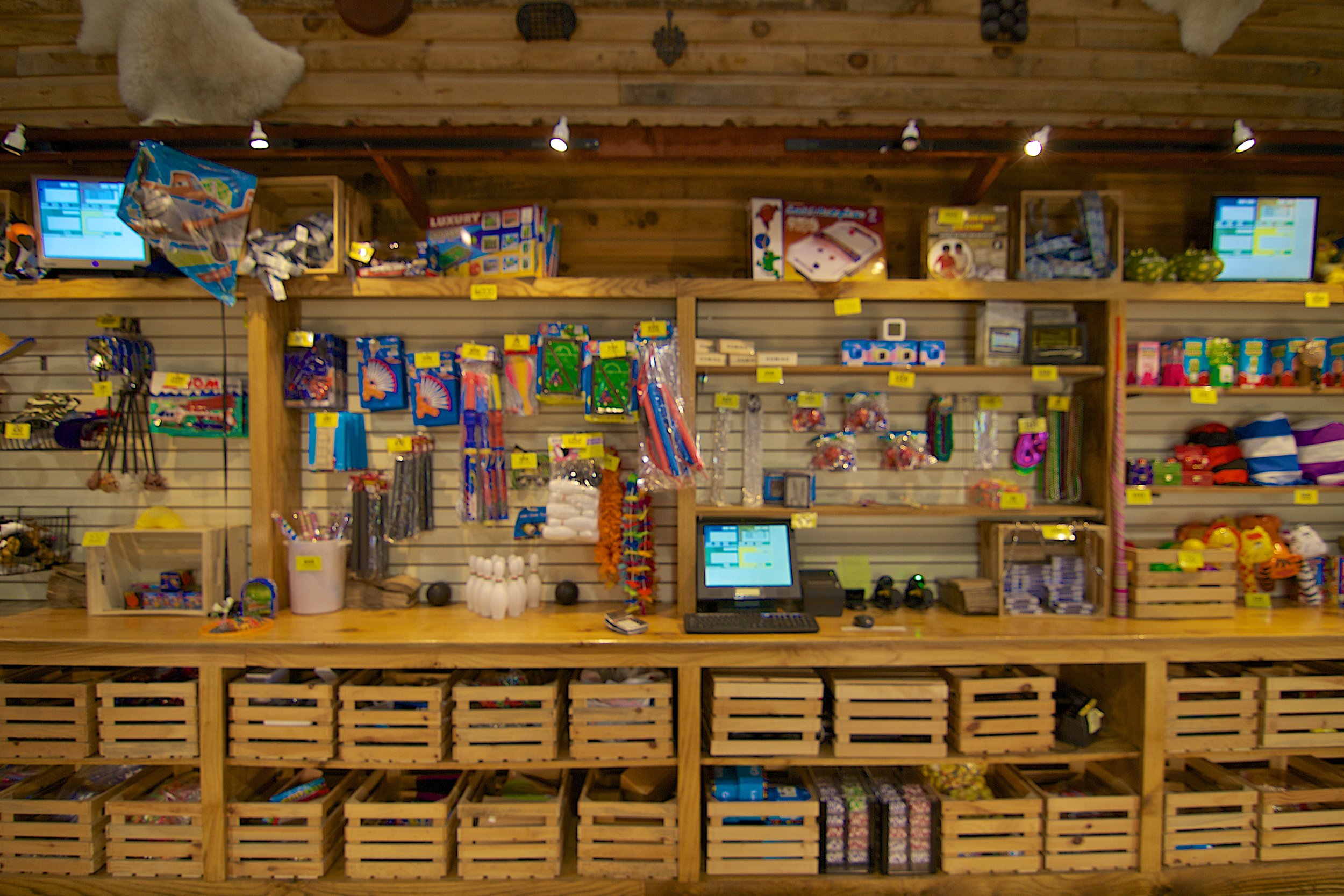 Store2.jpg