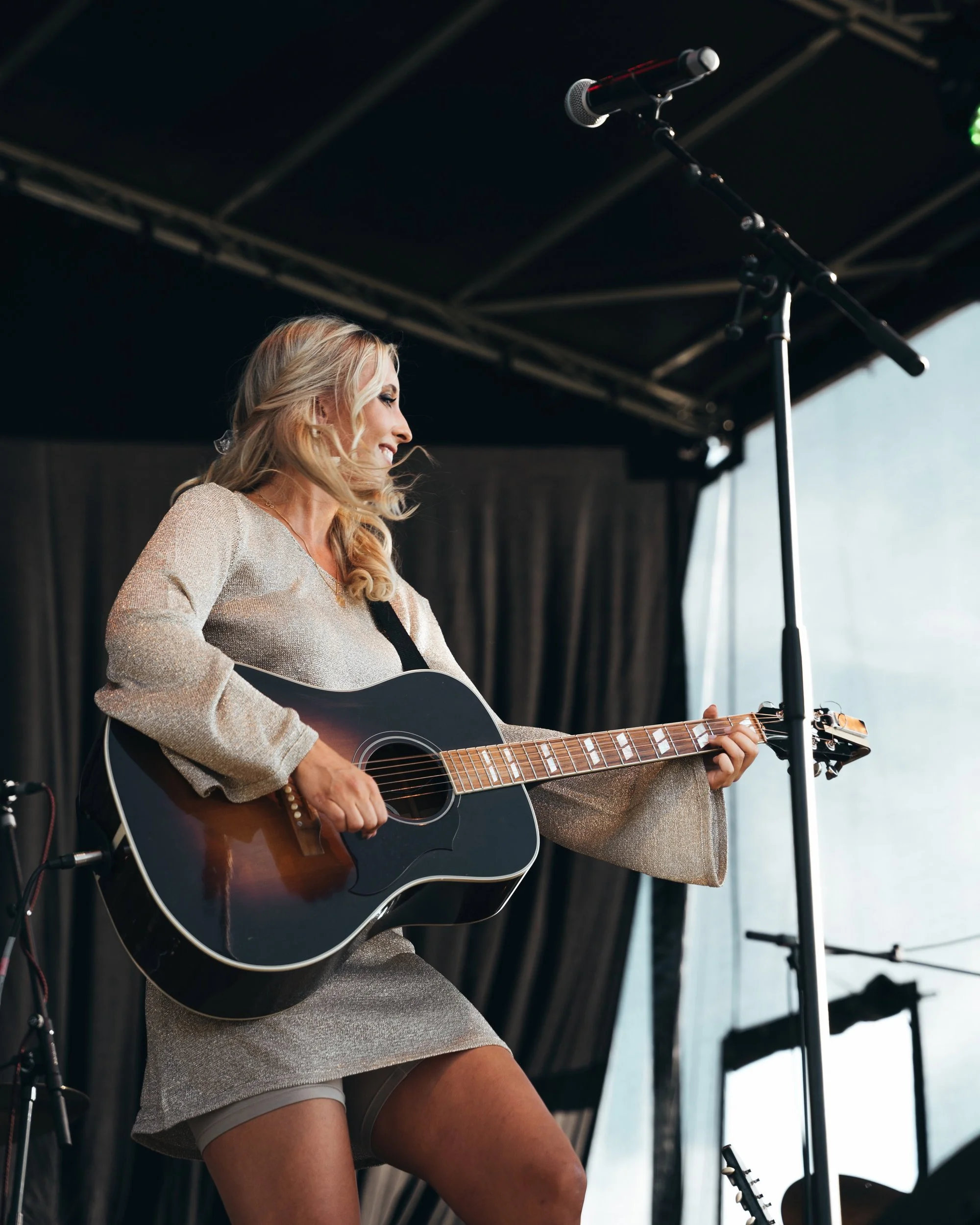 Emma Svensson LIVE @Hilma