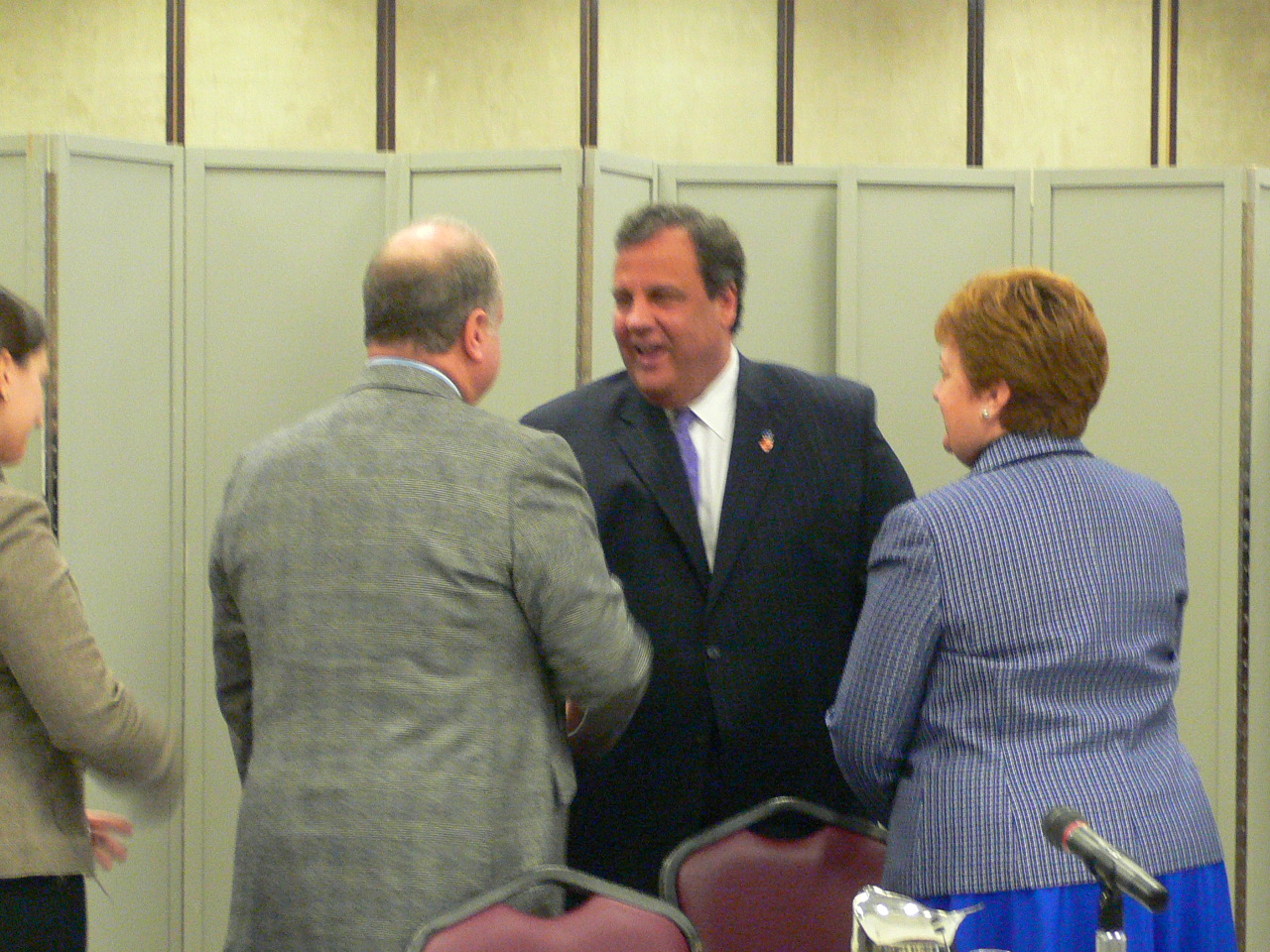 2013-12-03-Christie-Meeting-1.jpg