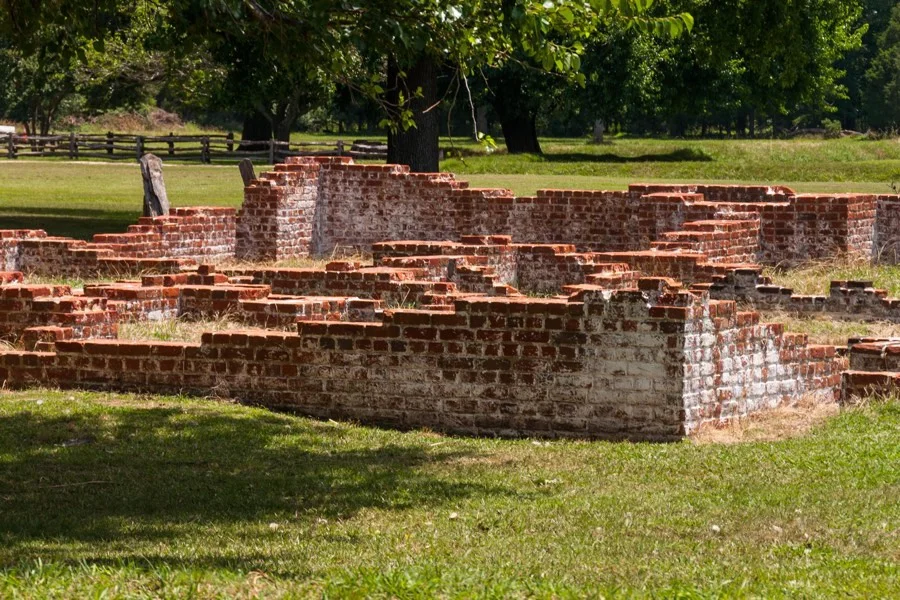 jamestown-ruins.jpg