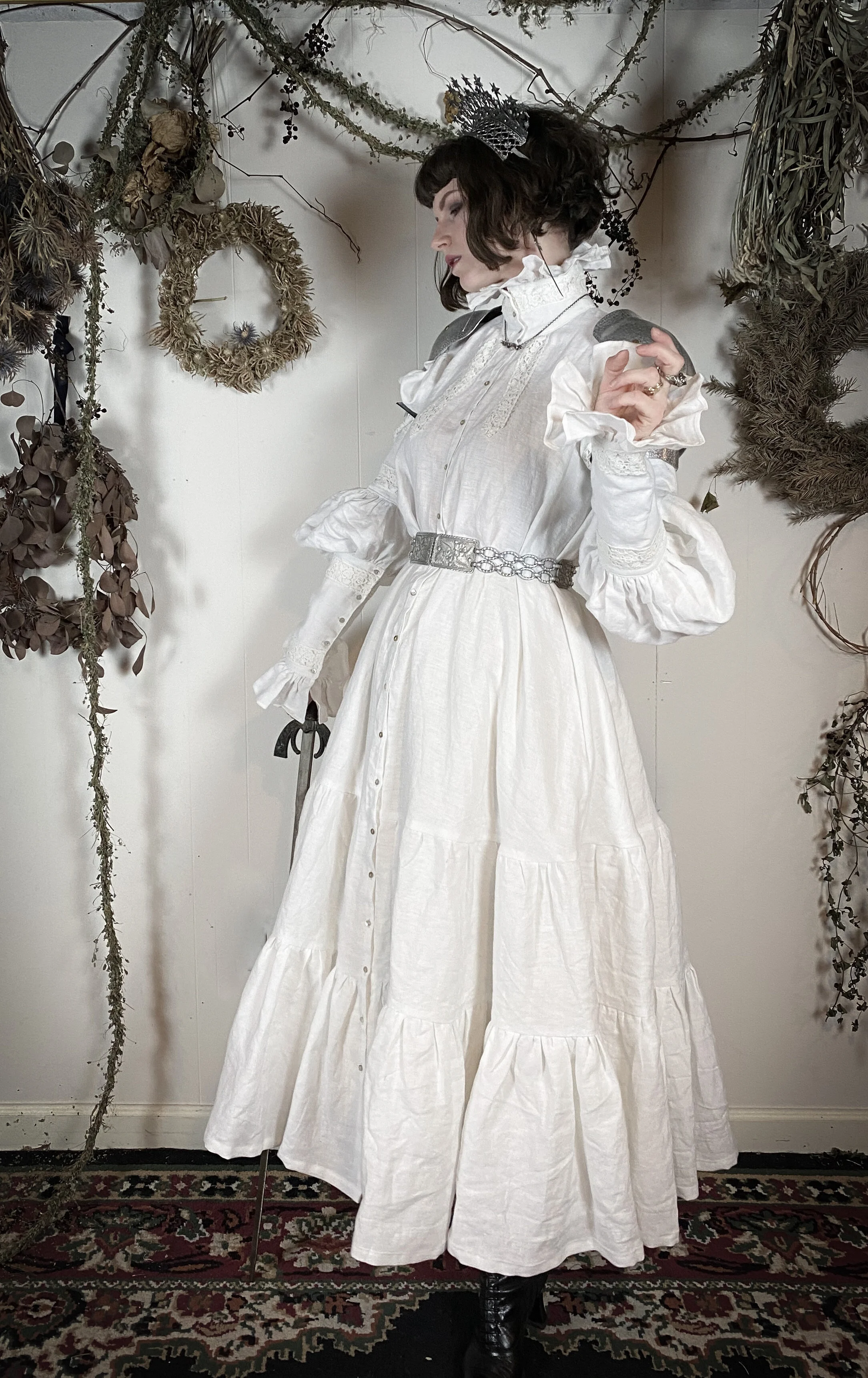 D'Aubigny linen gown