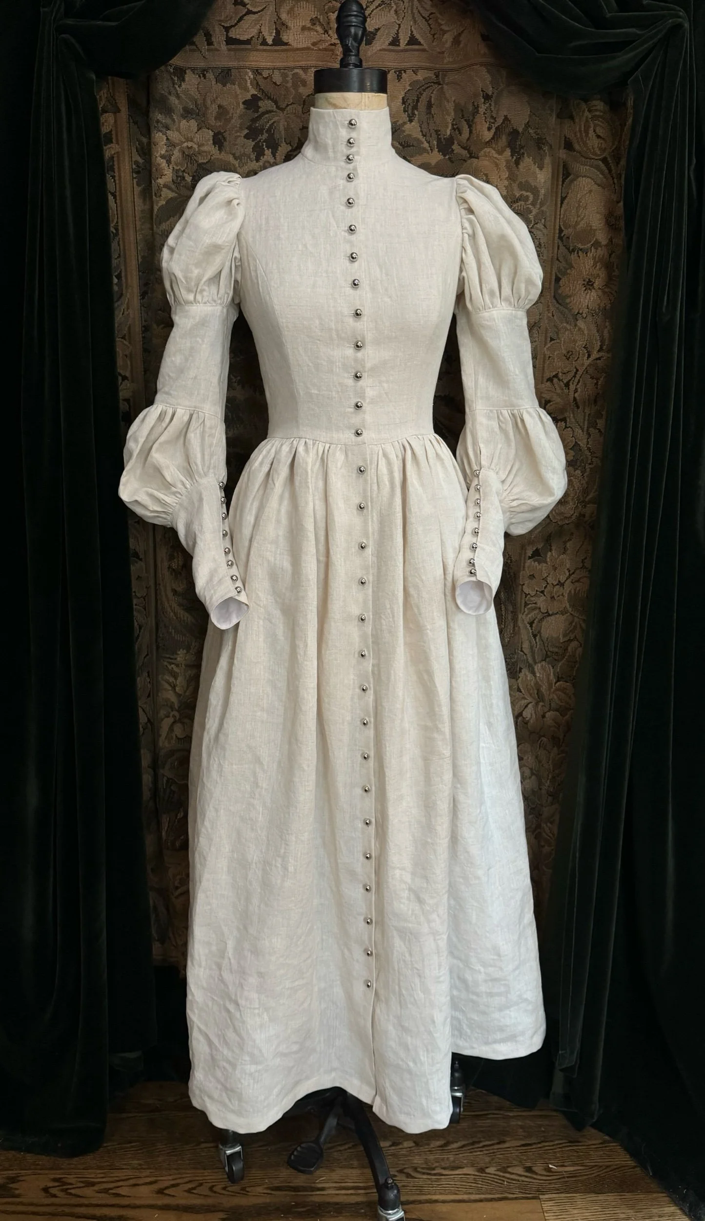 Highcollar Bise gown  I Do Declare