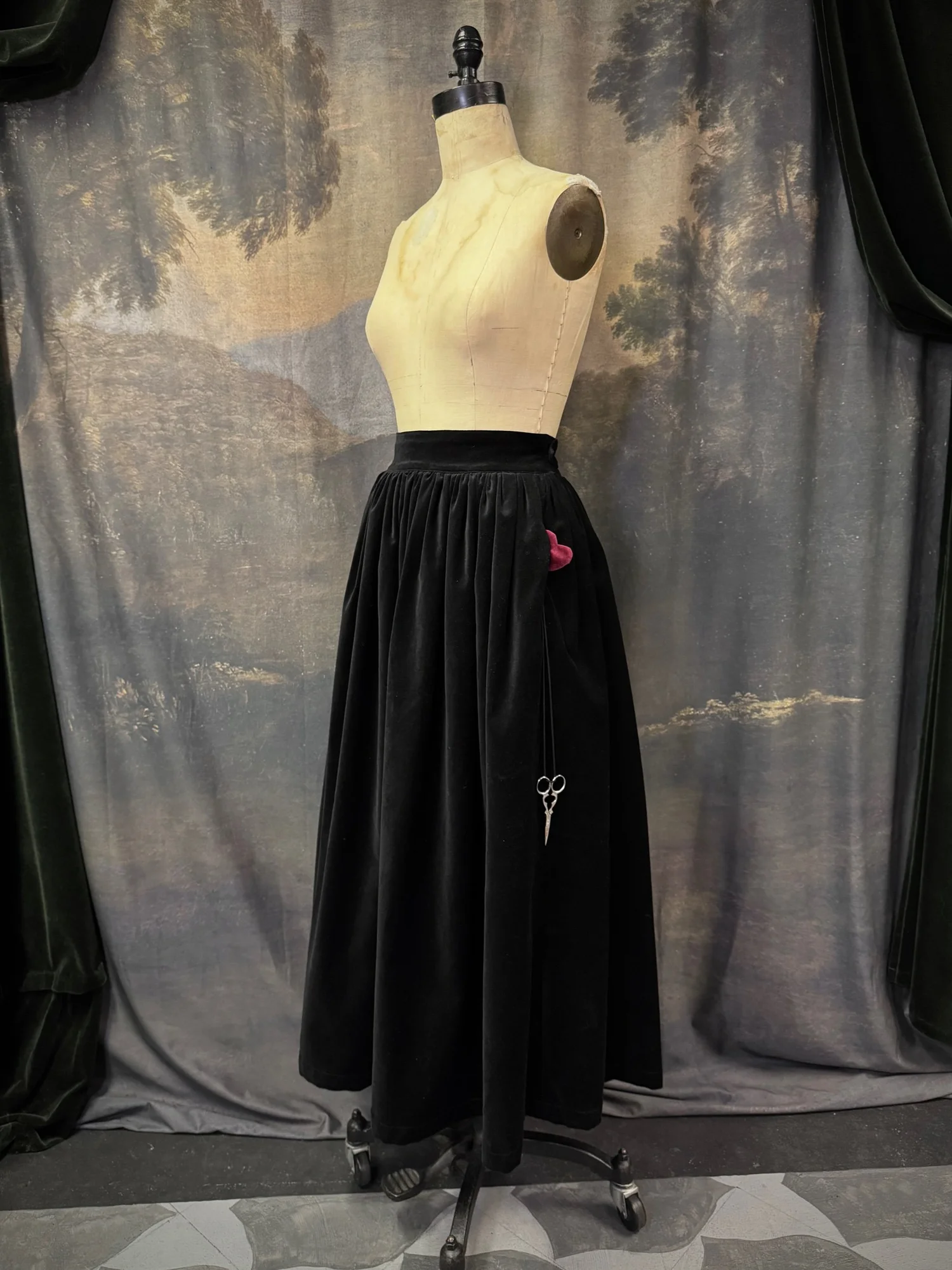 Velvet Edmonia skirt