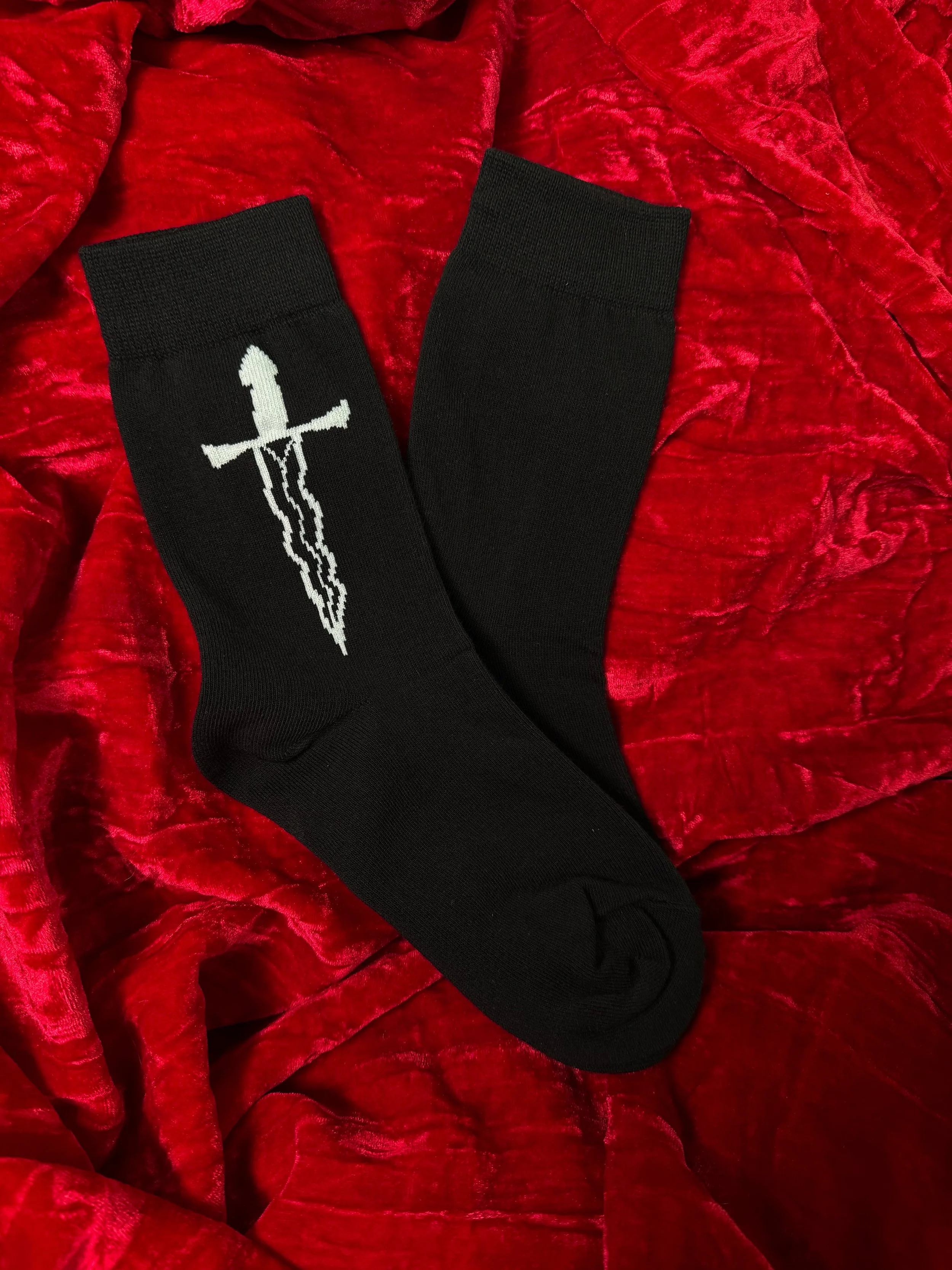 Dagger crew socks