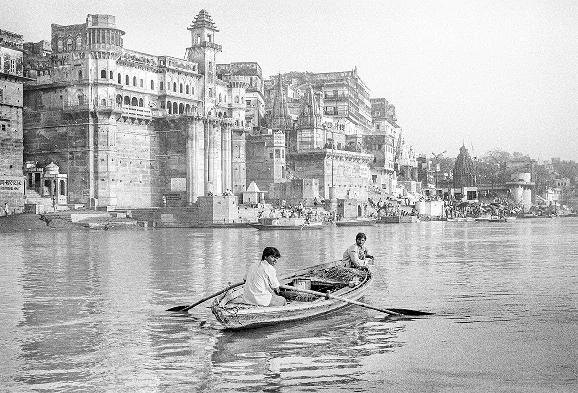 Varanasi-India_1998_0001.jpg