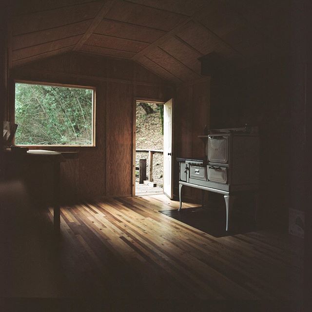 ..::Middle Butte Creek cabin I::..