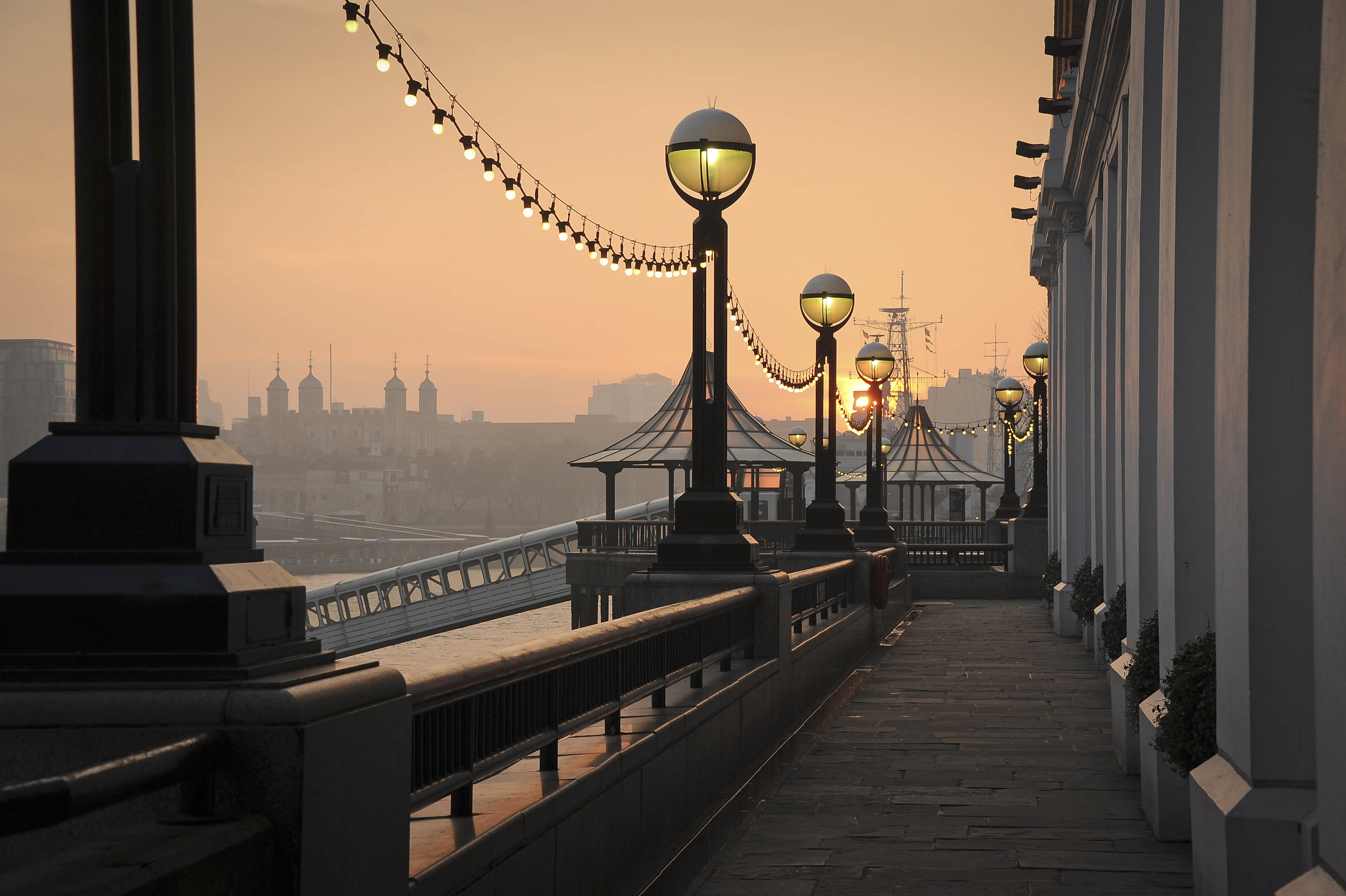 London Bridge City Pier.jpg