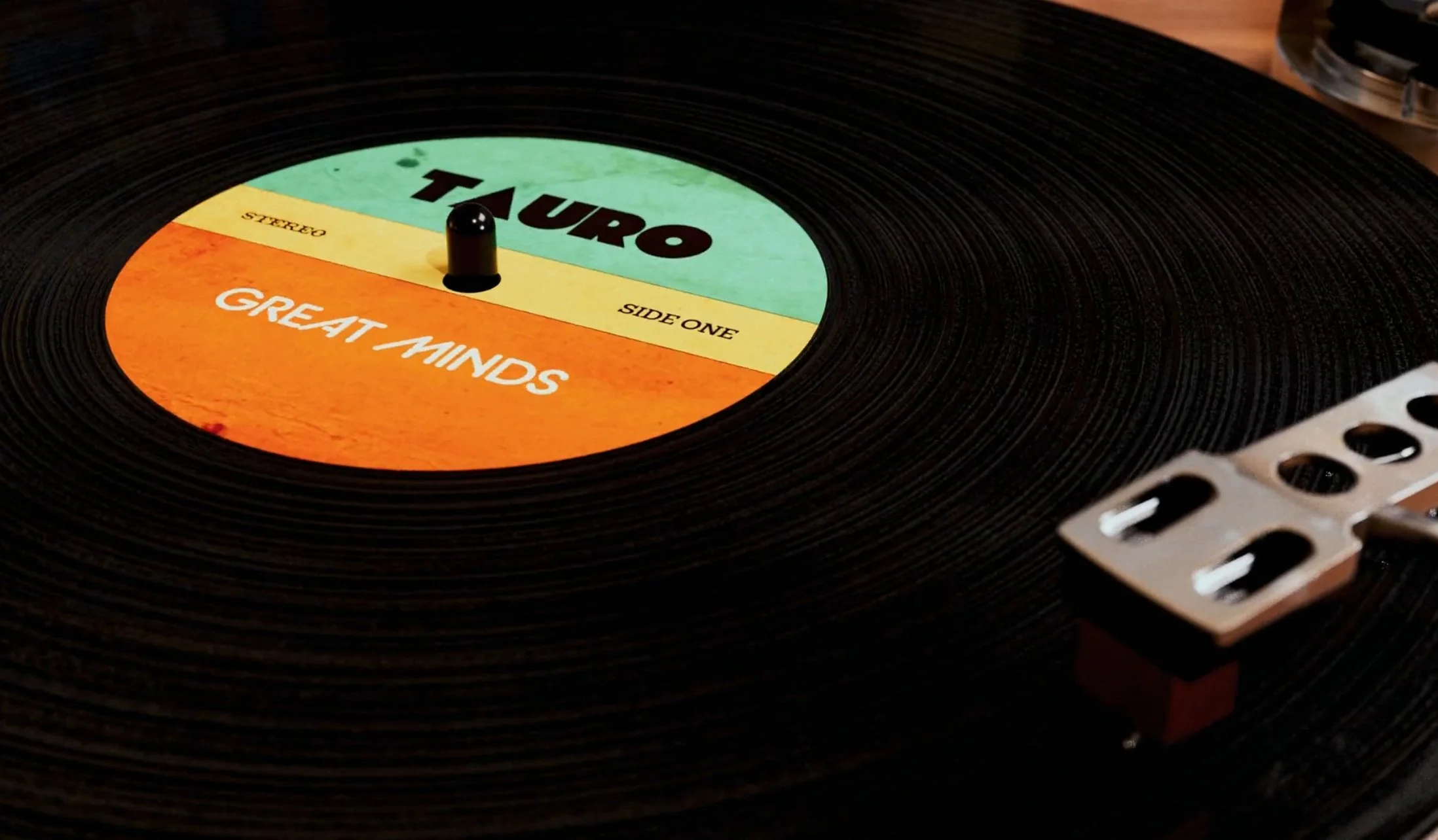 TAURO - Great Minds (official video)