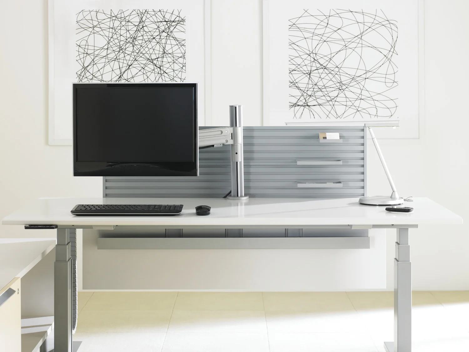Mast Single Monitor Arm