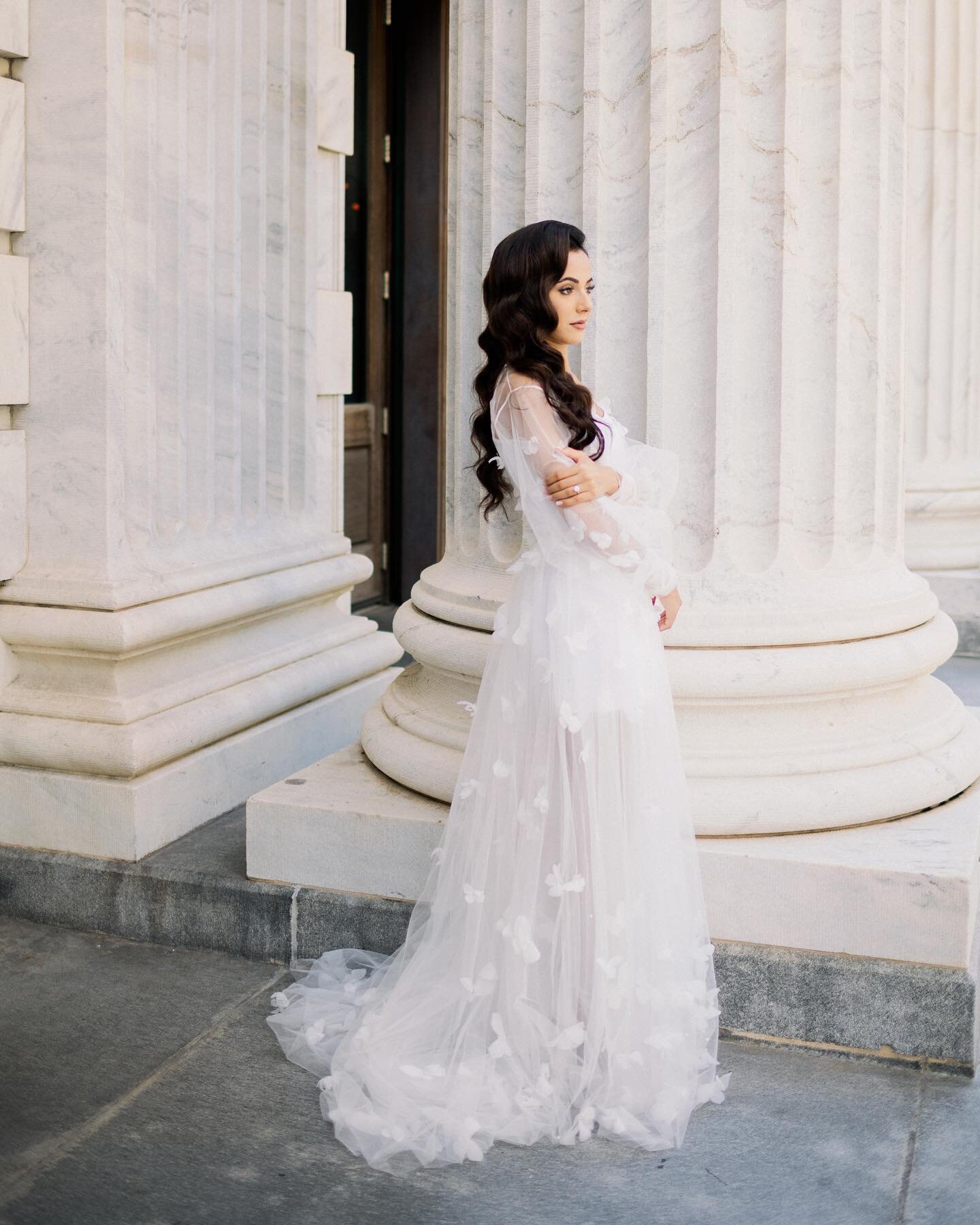 Mirna looked absolutely stunning in her Adel robe from @byinnaelsie