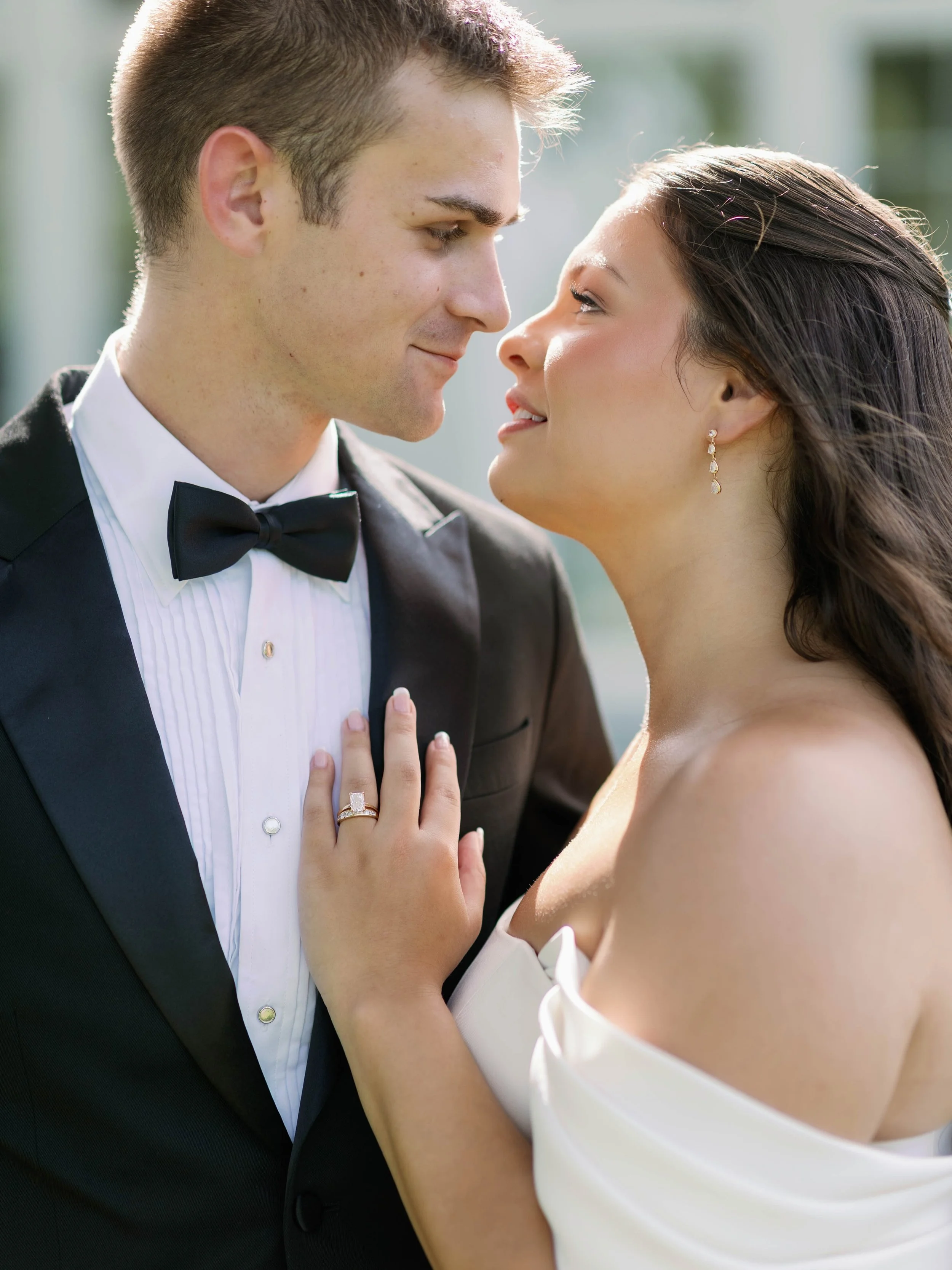 Jeannette + Joey&rsquo;s wedding day was filled with so many intimate and thoughtfully curated details. These two serve our country in the United States Air Force , hint all the blues 💪🏽🇺🇸