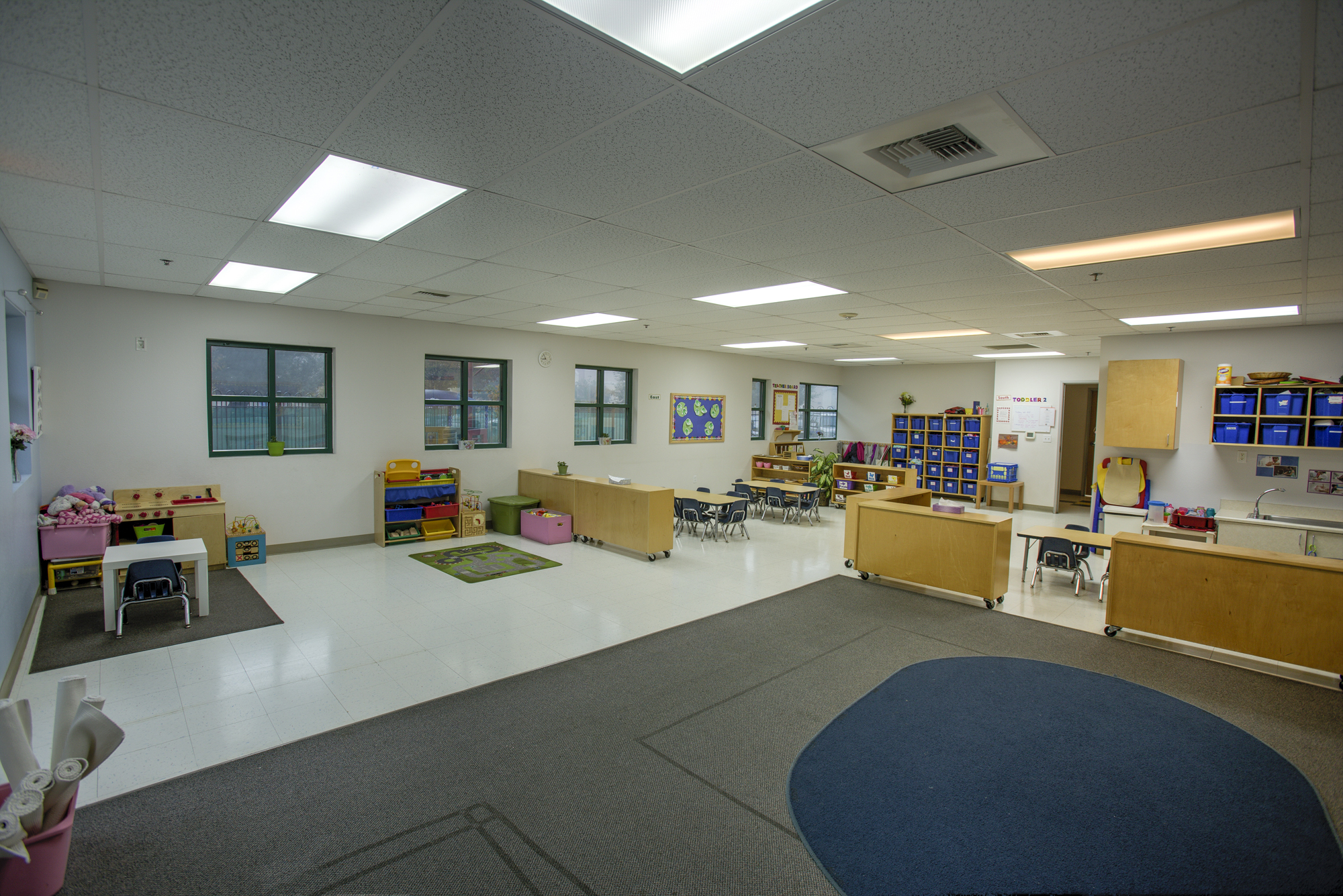 Little-Blossom-Montessori-Preschool-and-Daycare-Services-Sacramento-Natomas_01.jpg