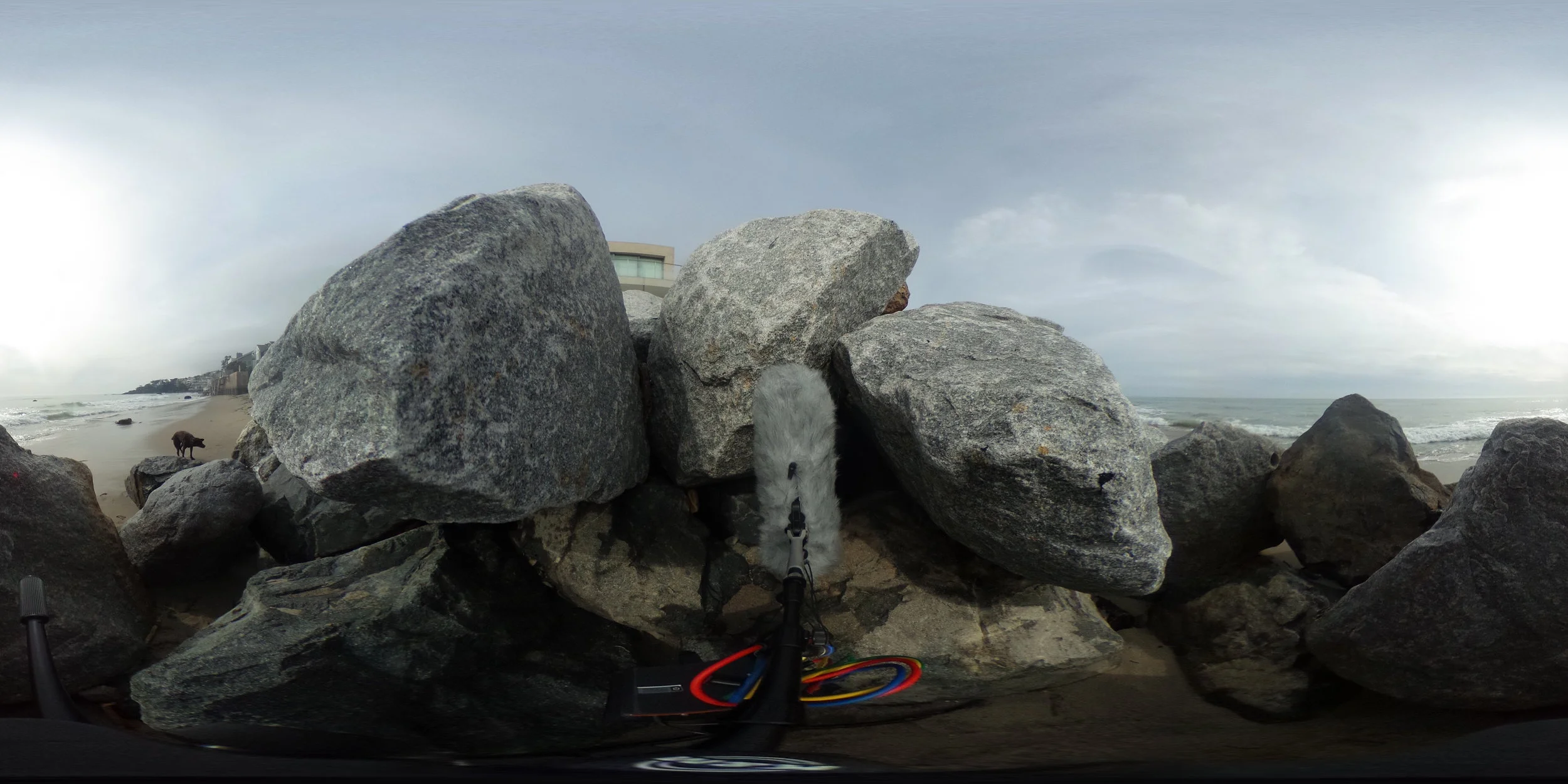 EXT_Beach_Day_SteadyWaves_InRocks_WaterDripsOnRock_NoPeople_VeryDistantSeagulls_AmbiX.JPG