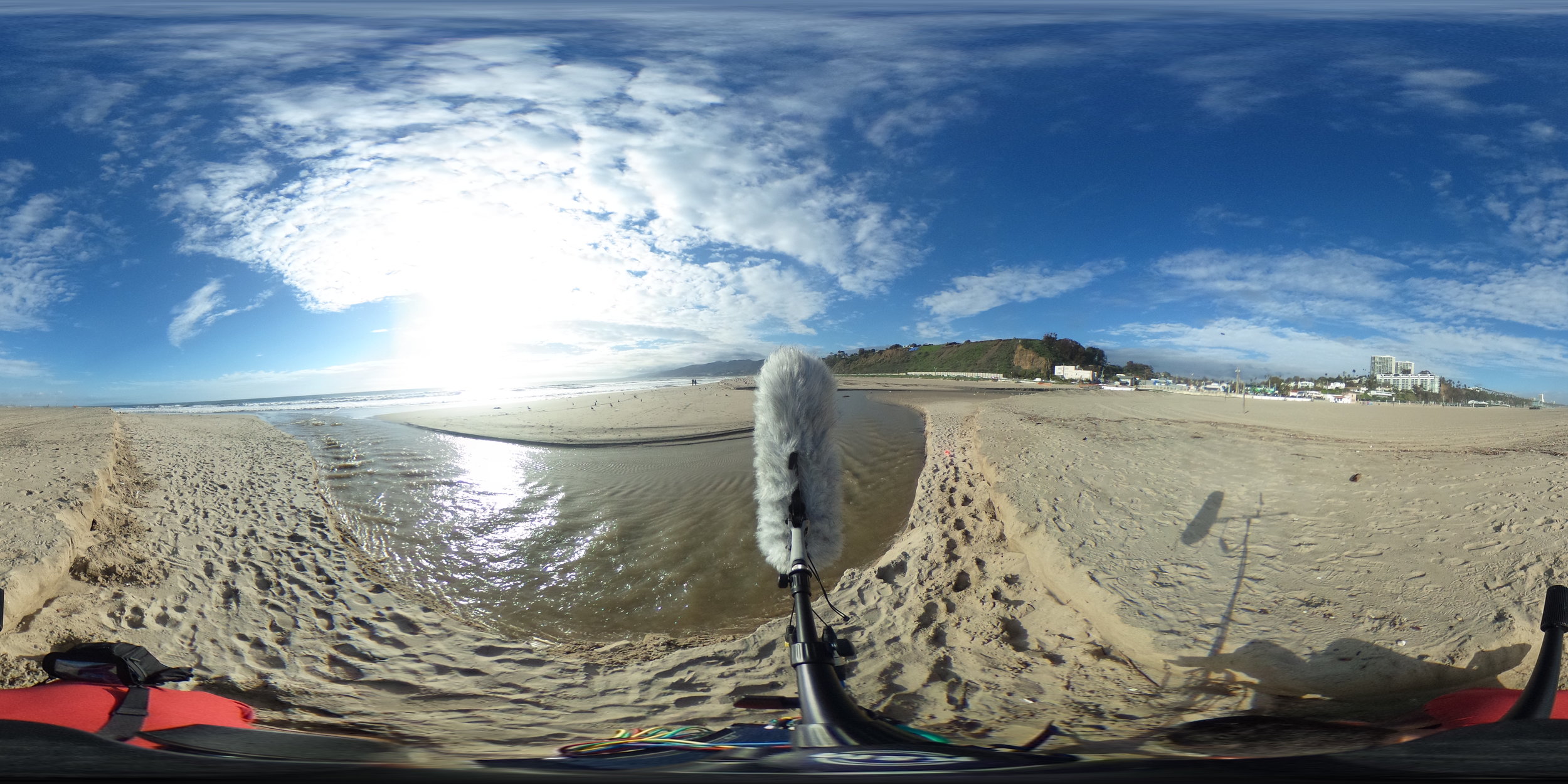 EXT_Day_Beach_OceanWaves_MediumDistance_EstuaryCurrent_GentleWaterLapping_JPEG.JPG