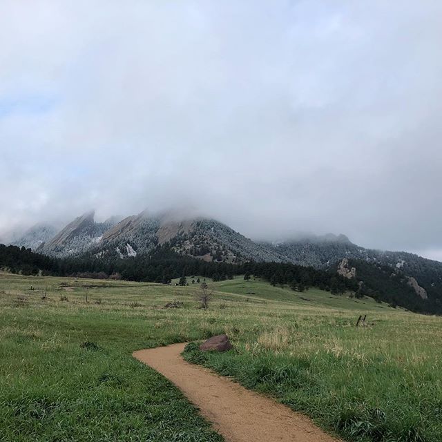 From this morning&rsquo;s run... weather can change quickly... so can our internal weather (aka mood/mindset/feelings). Sometimes it&rsquo;s best not to be too attached to the present... while staying present.