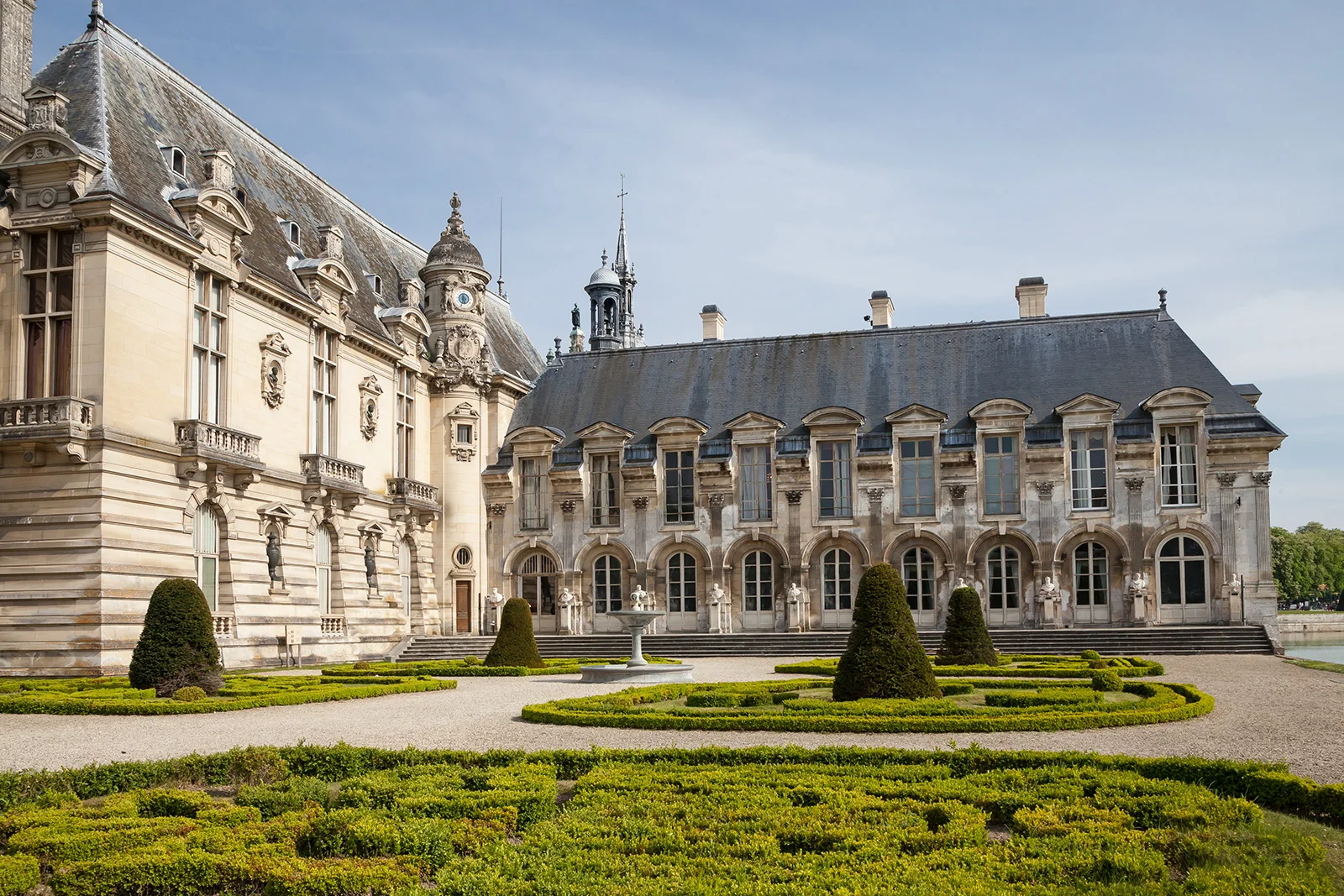 Domaine de Chantilly. Garden.jpg