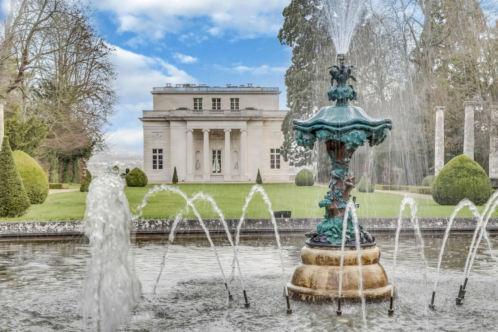 The Historic Pavillon de Musique Overlooking Paris 