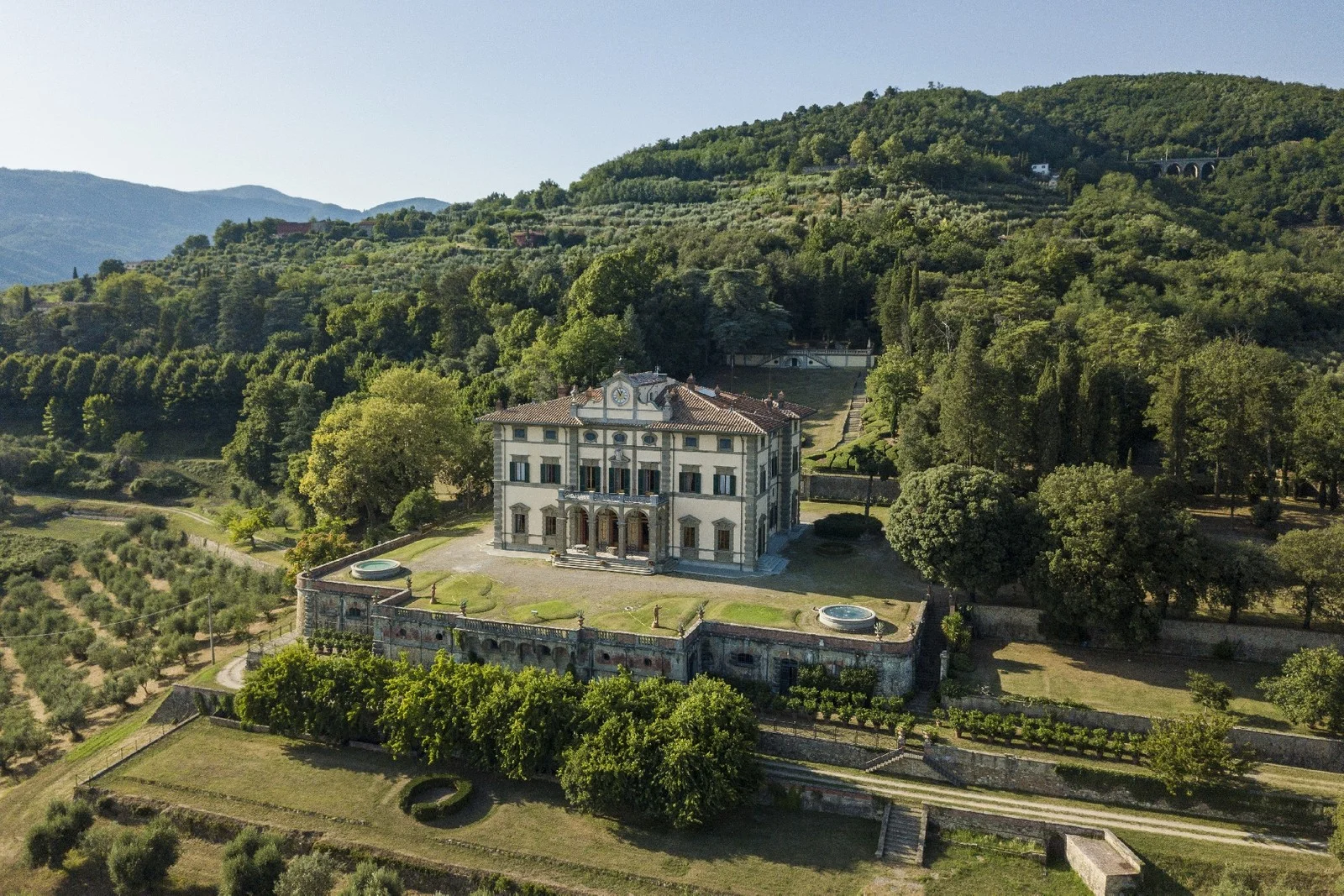 Striking Neoclassical Villa in the Tuscan Countryside