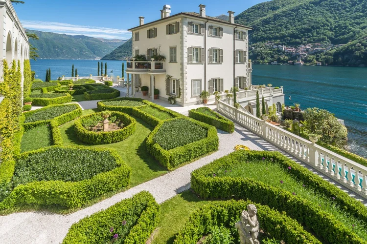 Be George Clooney's Neighbor In This Lake Como Villa — Francis York
