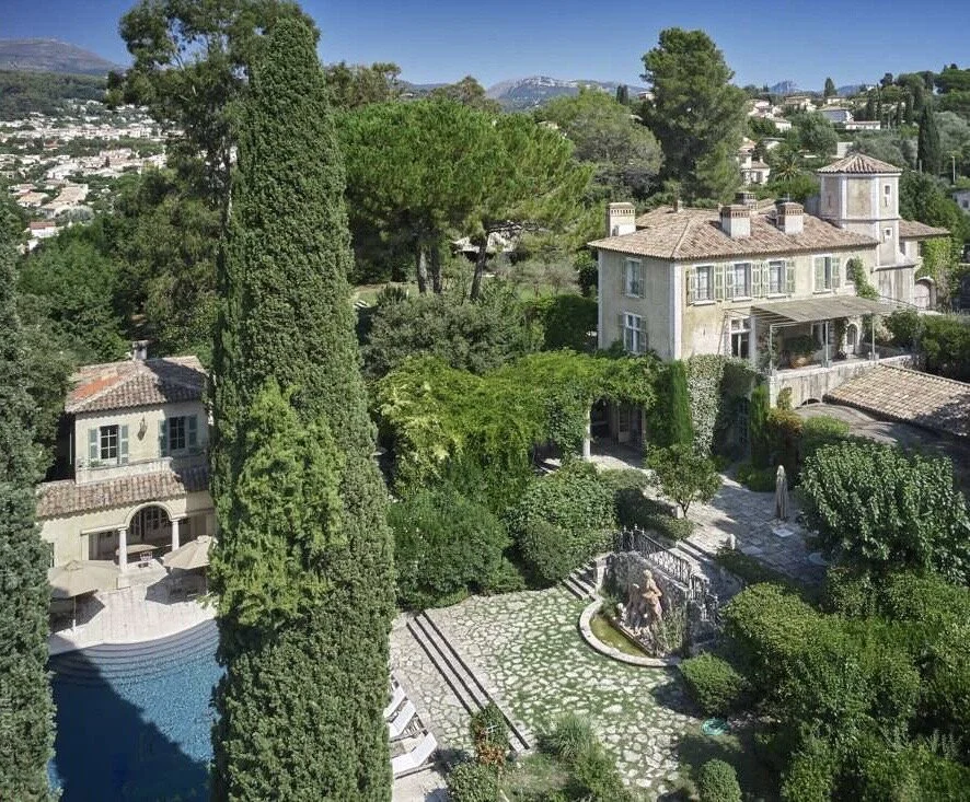 When You Dream of Provence, You Dream of Château de Montfort