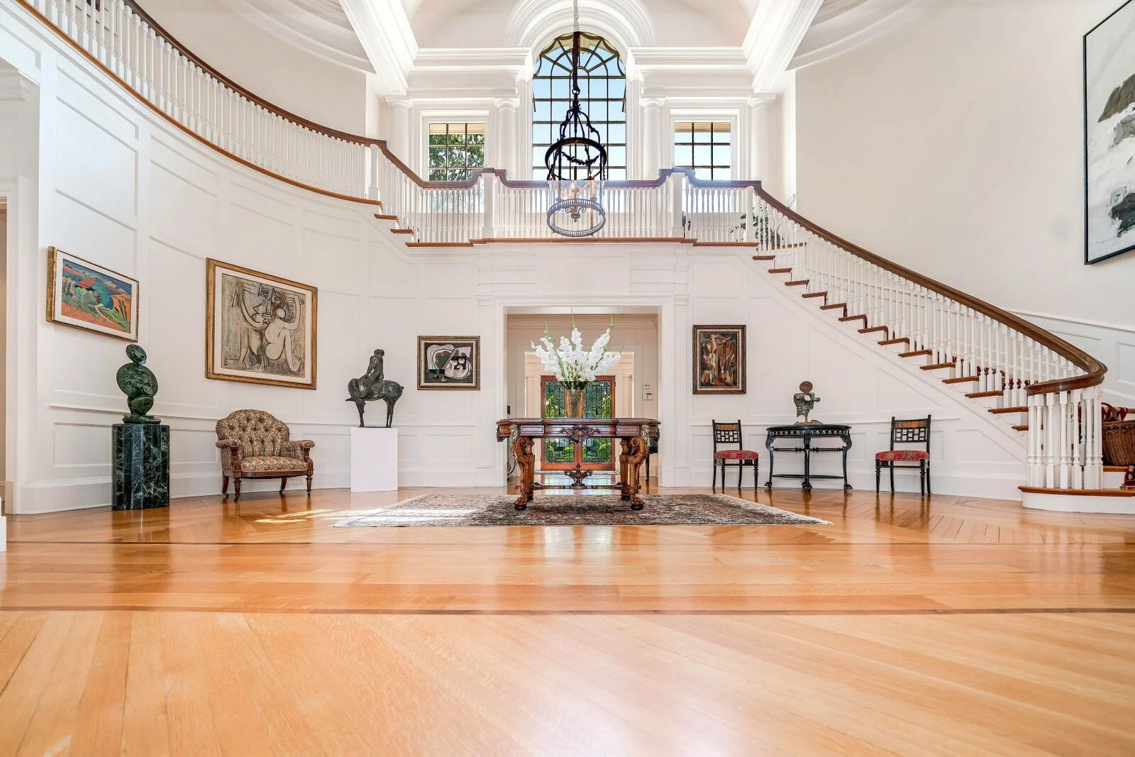 This Custom-Designed Family Home Looks Like a Postcard for the American ...
