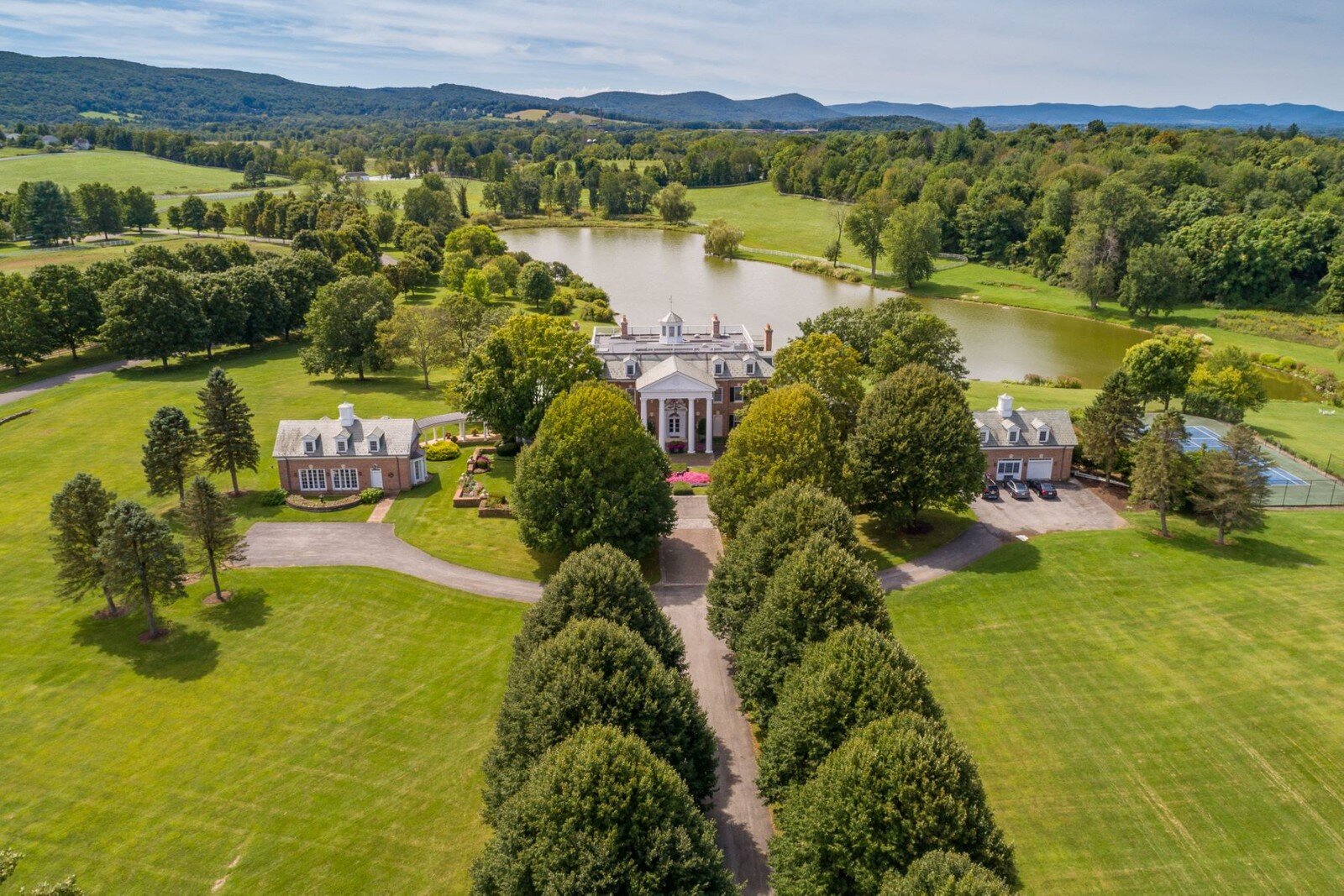 A Manor Home That Comes With a WorldClass Equestrian Estate