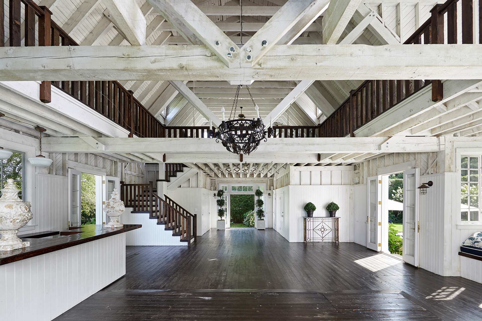 This Original Hamptons Summer Cottage Is The Ultimate Summer Hideaway