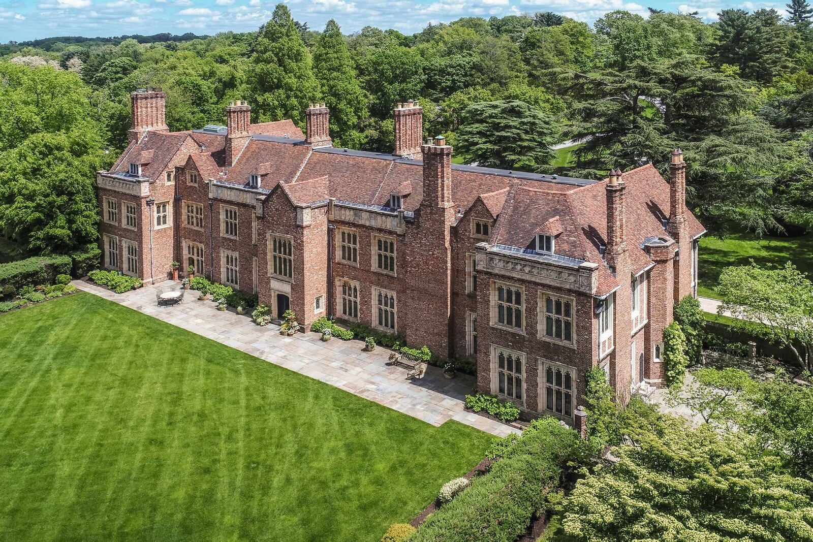 Francis York Guildford Manor (4).jpg