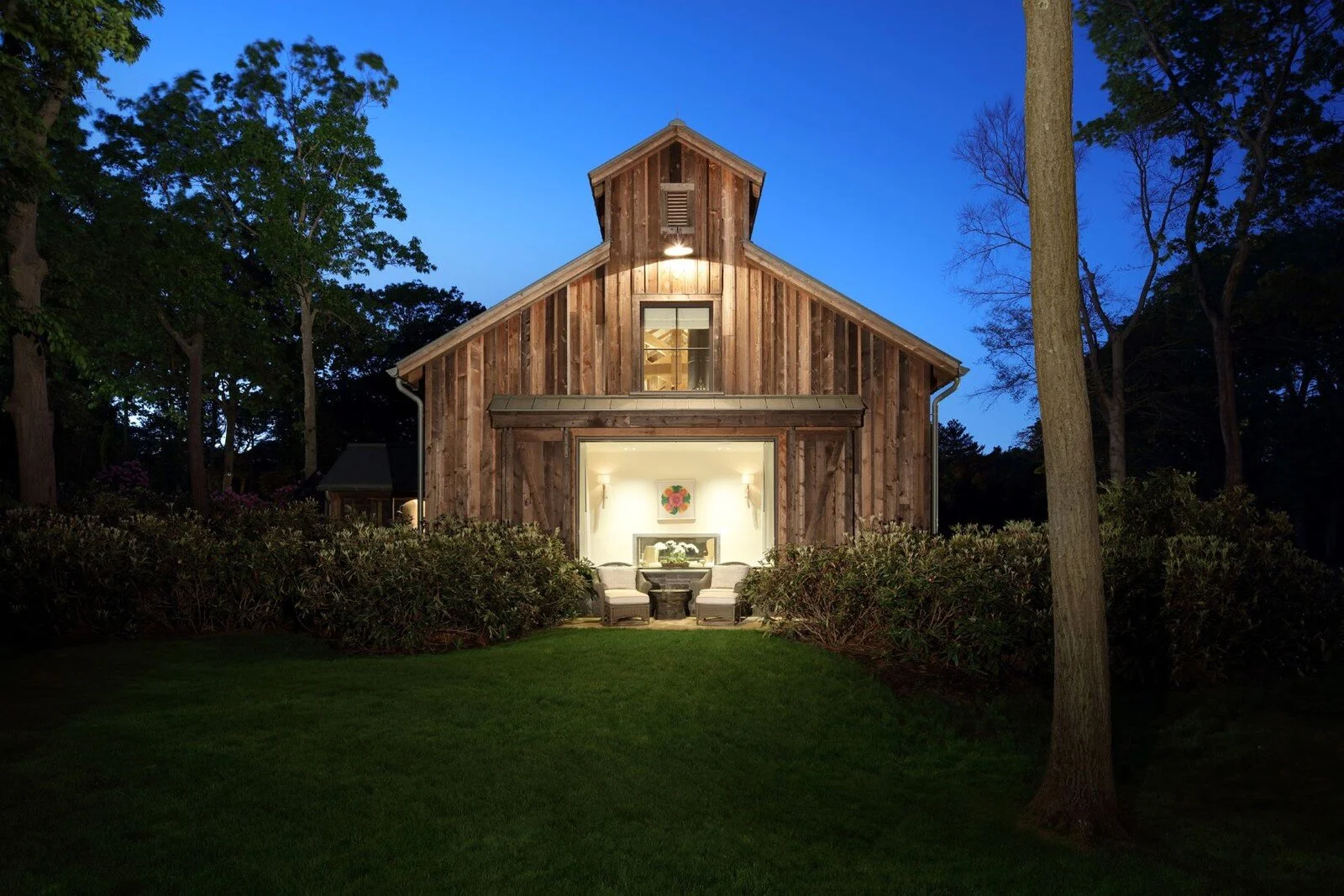 Tom Brady and Gisele Bündchen List Their Boston Estate [Video