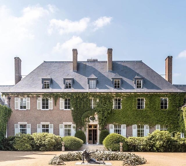 An elegant and historic property at the gates of Brussels, the Domaine Royal D'Argenteuil was formerly the residence of King Leopold III of Belgium. In 1961, the King relocated to Argenteuil with his second family, while his son, King Baudouin ruled 