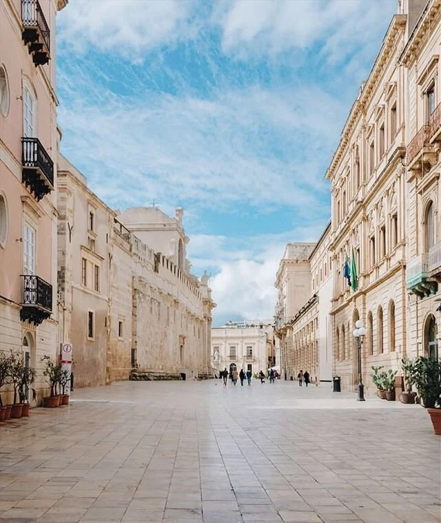 Shot in the Sicilan city of Syracuse,  I have to visit this beautiful place again! Via @andreavetrano⁠
.⁠
.⁠
.⁠
.⁠
.⁠
.⁠ #sicily #travel #travelphotography #travelgram #instatravel #travelling #travelblogger #traveling #traveler #traveller #photograp