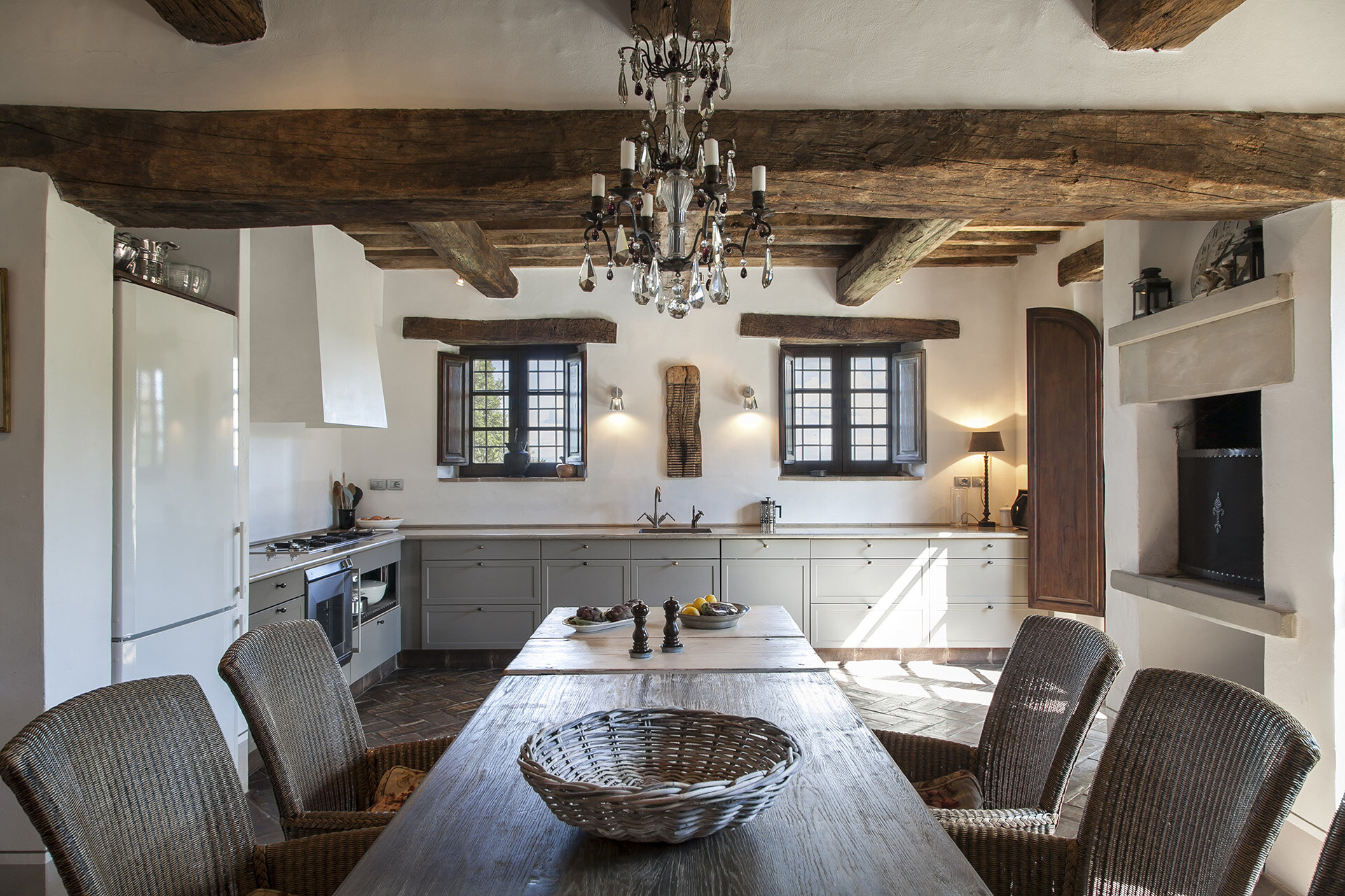 Luxury Farmstead in the Heart of Italy — Francis York
