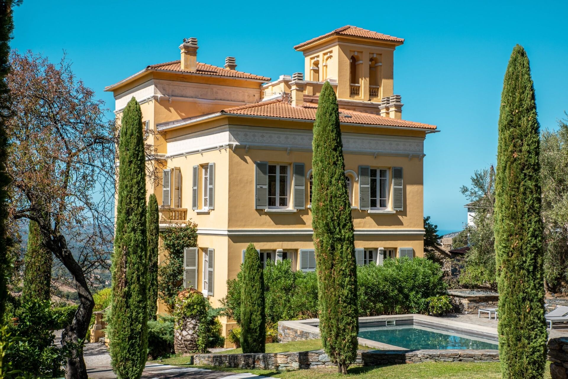 Francis York Florentine Palace in Corsica2.jpg