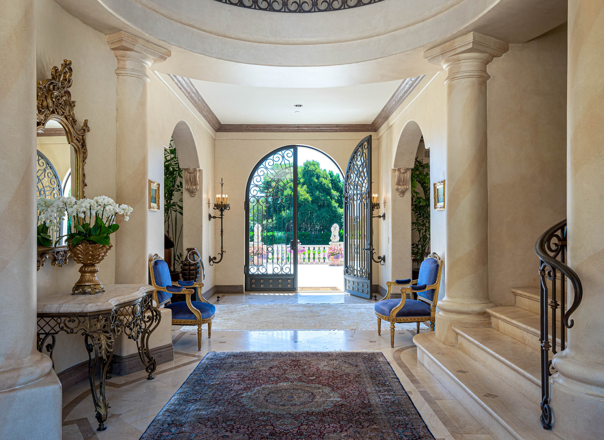 Francis York Casa Leo Linda, a Montecito Mediterranean Mansion46.jpg