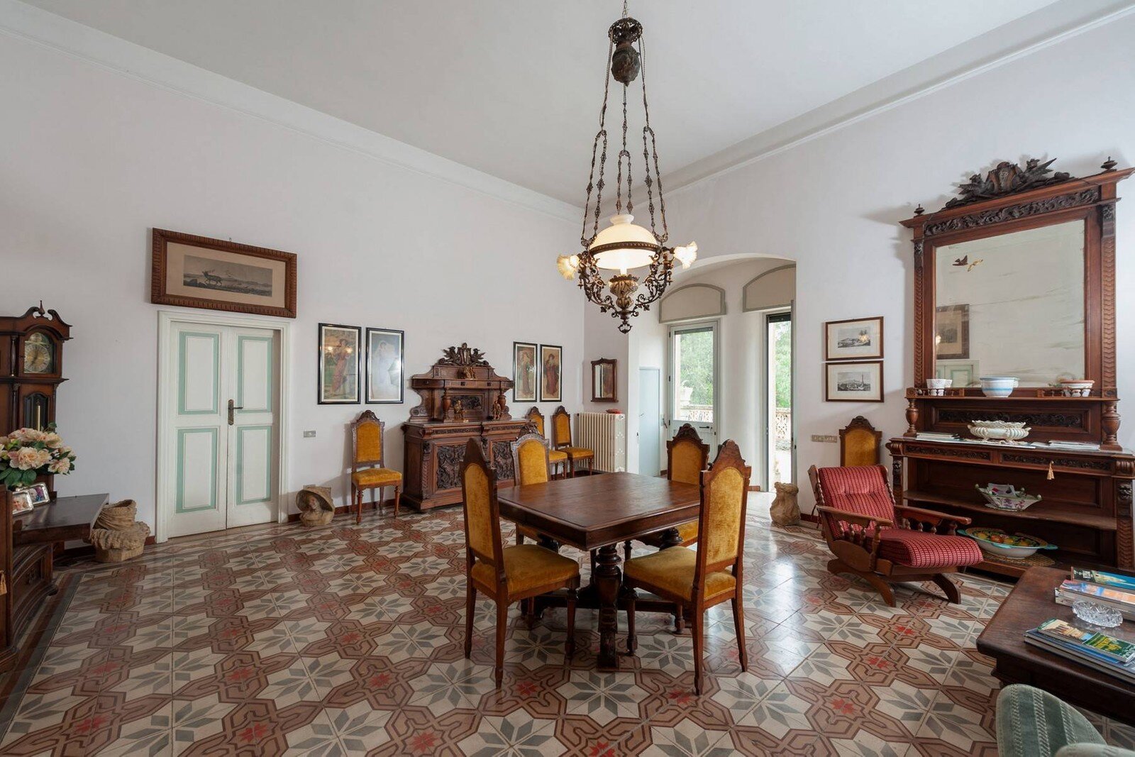 Art Nouveau Villa in Puglia — Francis York